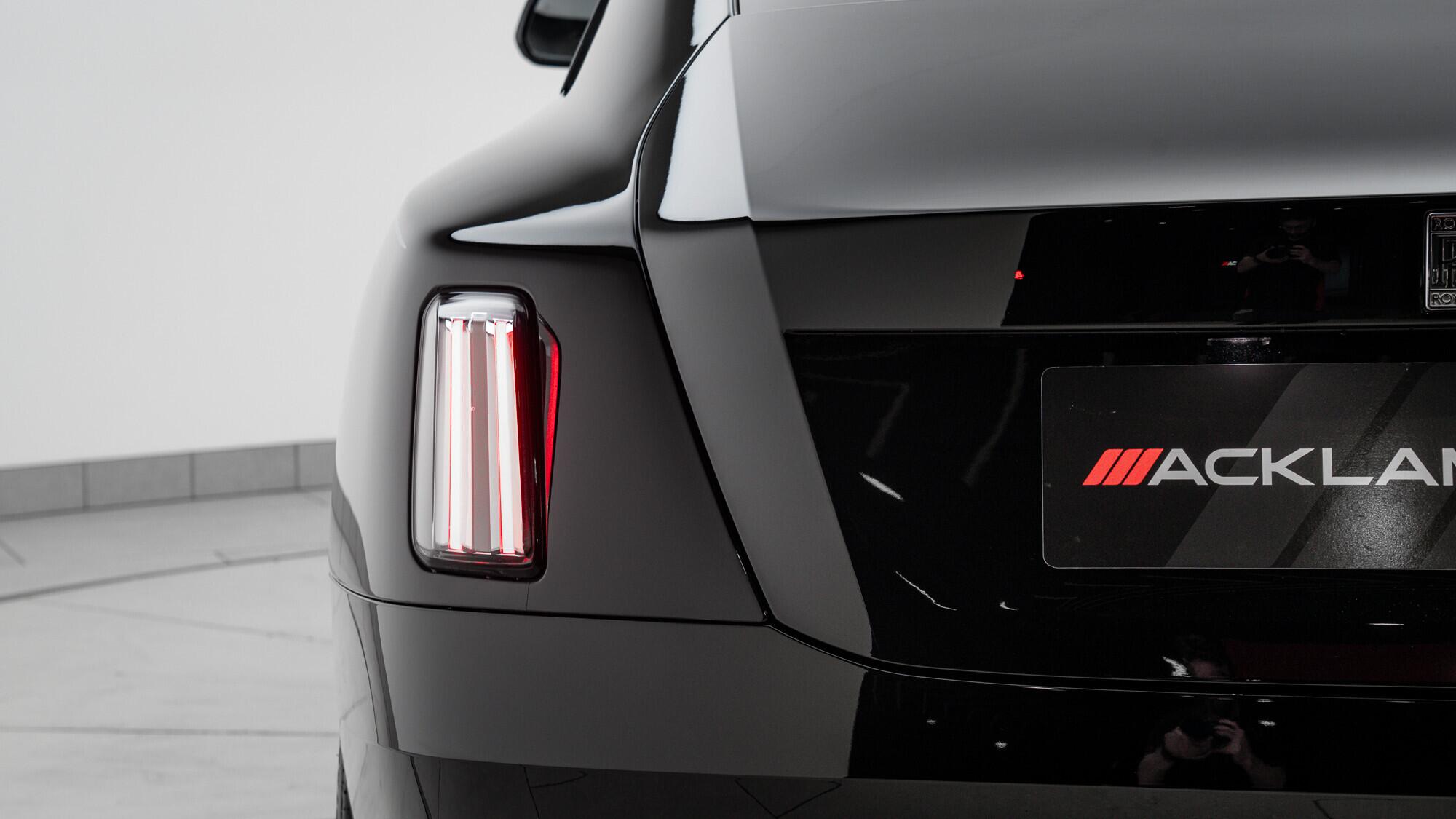 Rolls-Royce Spectre view 53