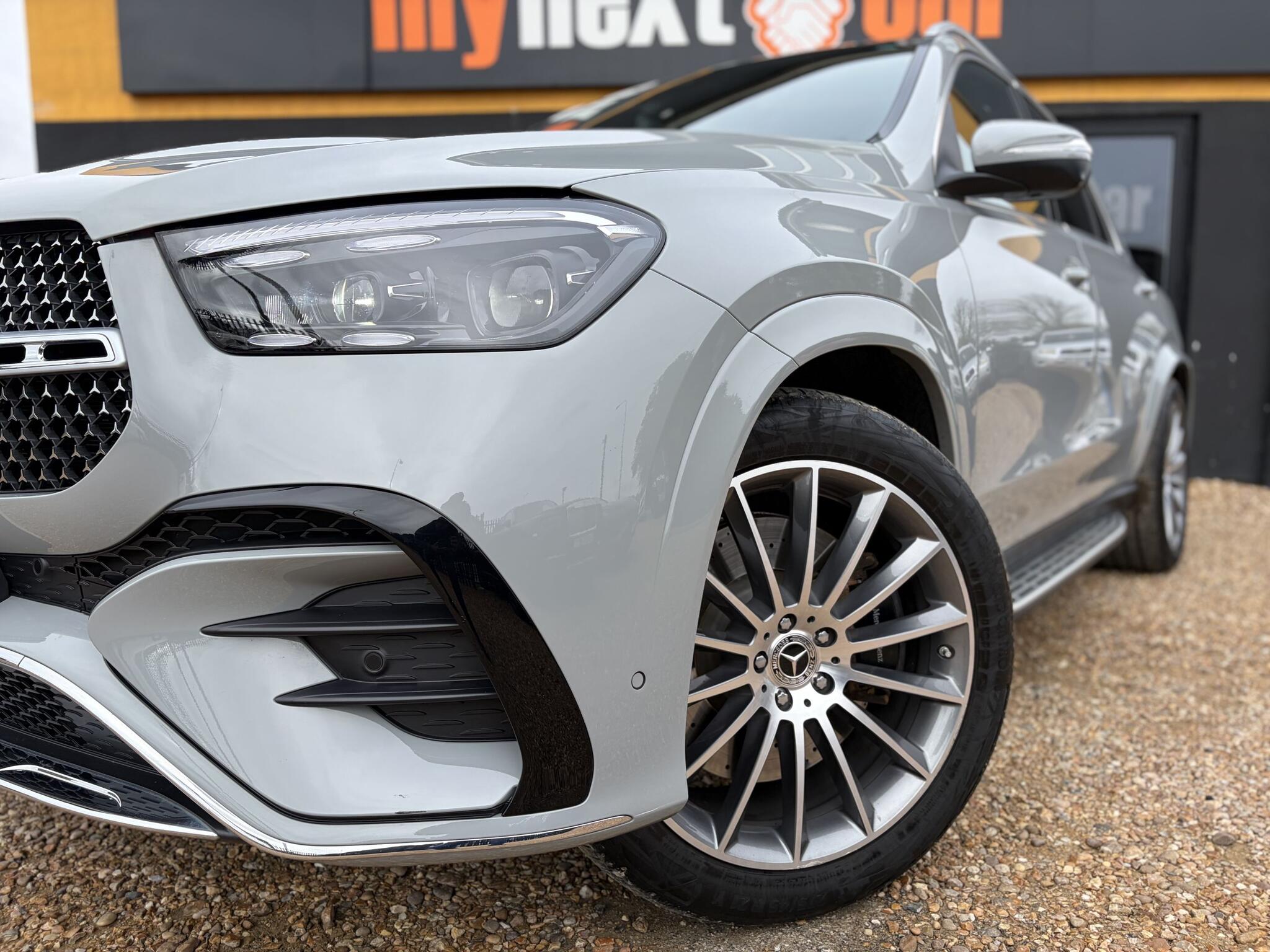 Mercedes-Benz Gle view 6