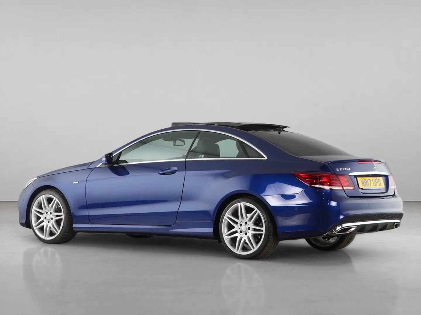 Mercedes-Benz E-Class view 9