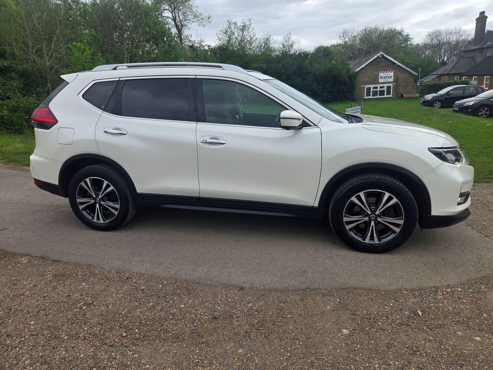 Nissan X-Trail view 11