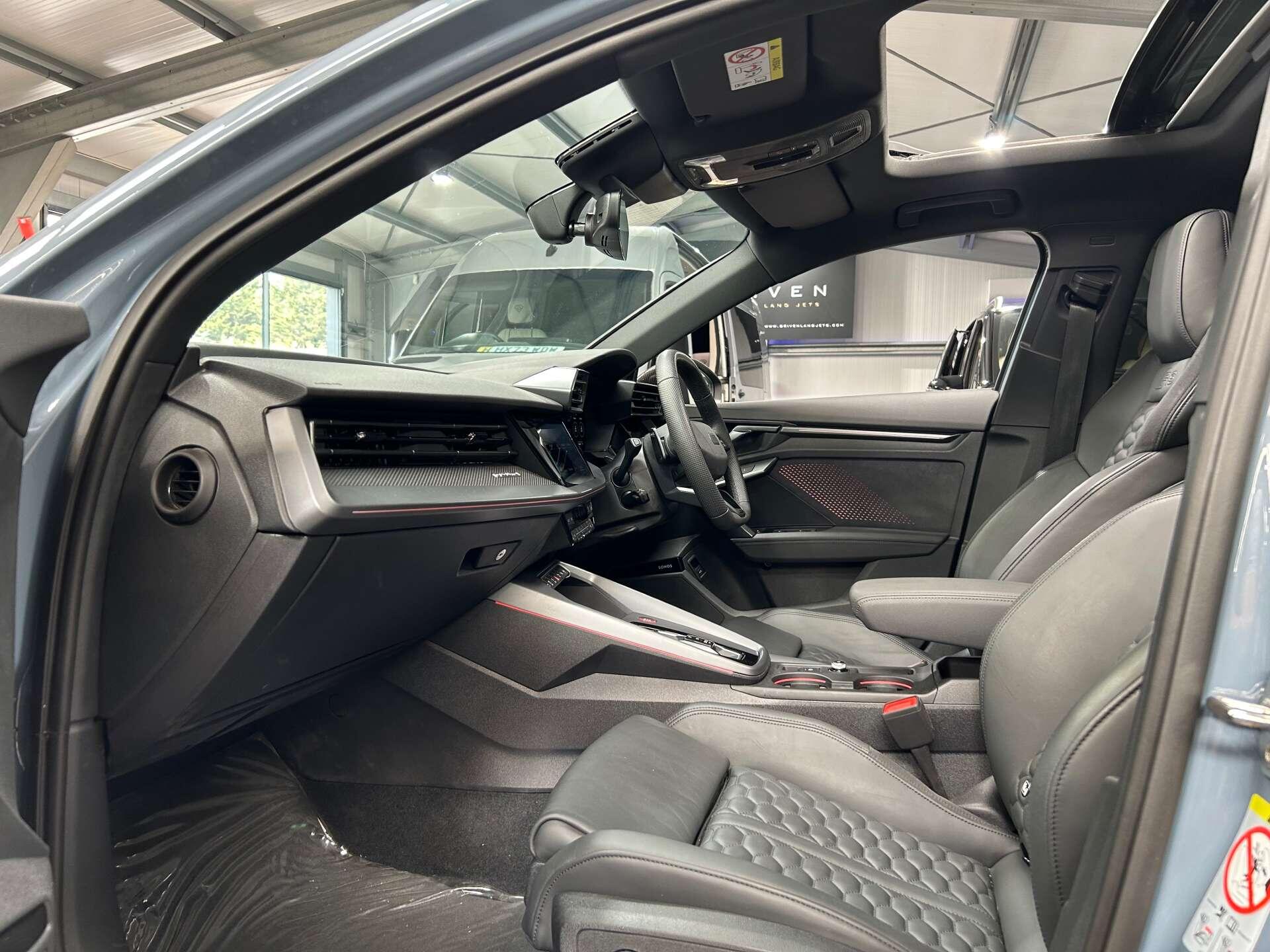 Audi RS3 view 24