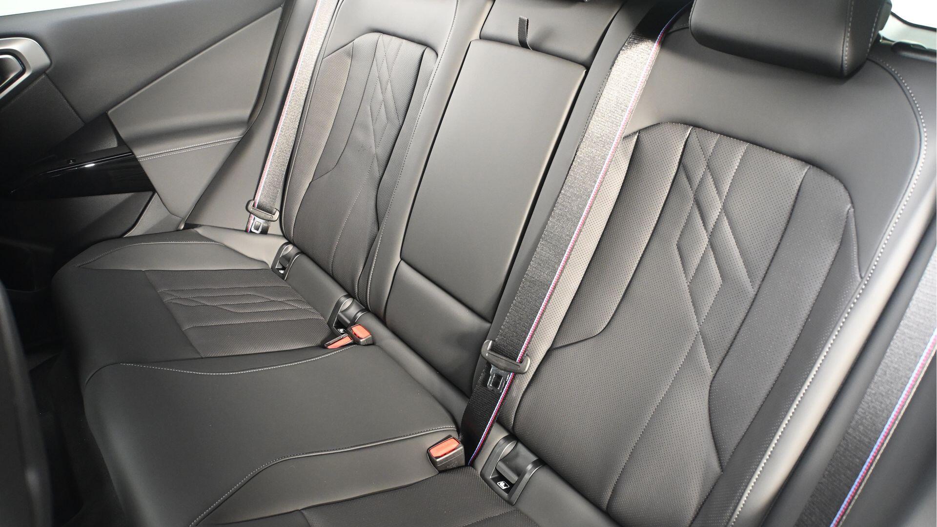 BMW X3 view 12