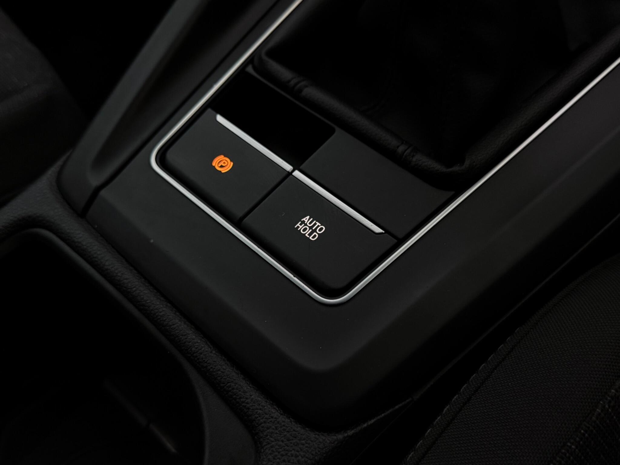 Volkswagen Golf view 21