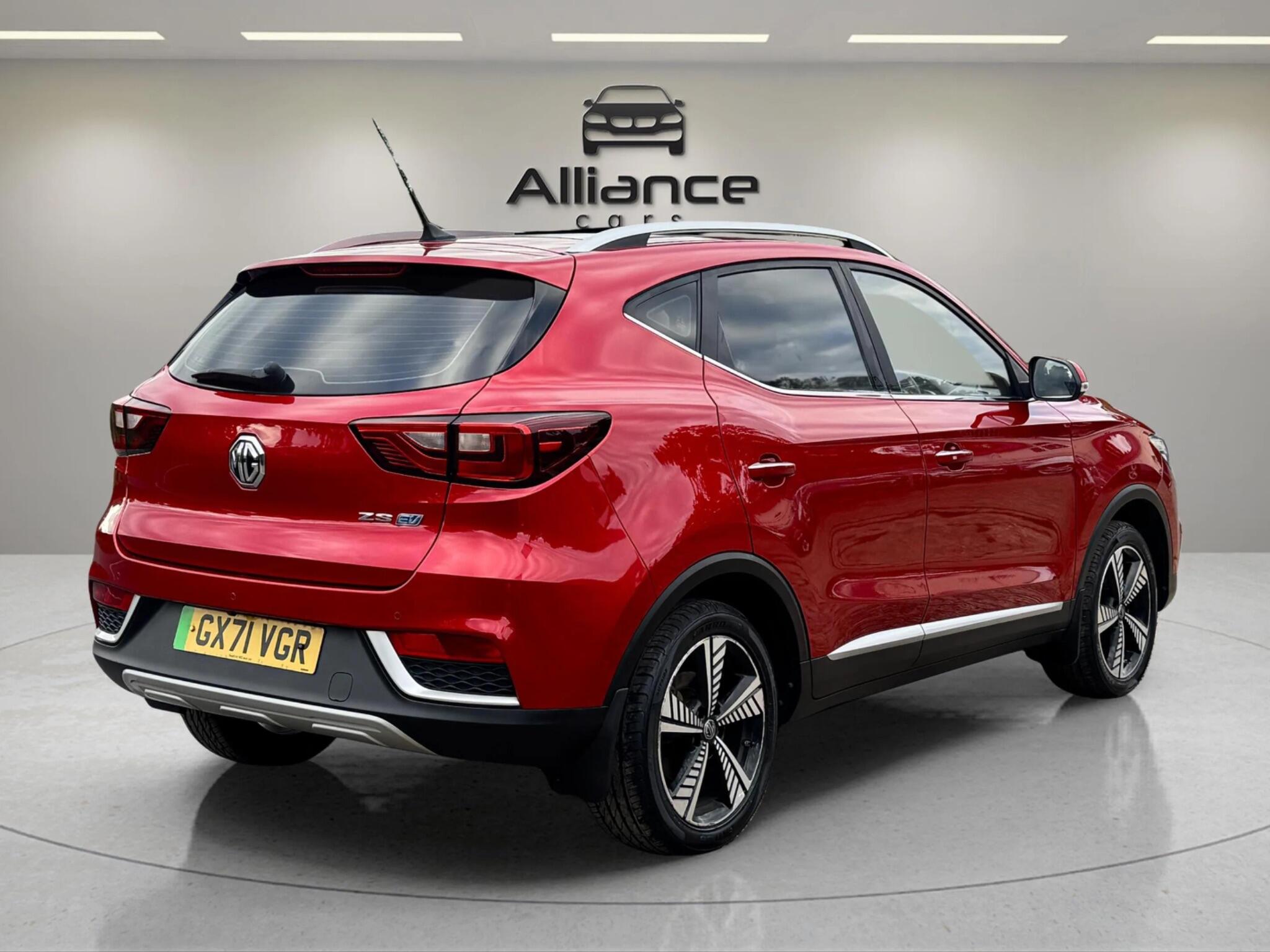MG ZS view 24