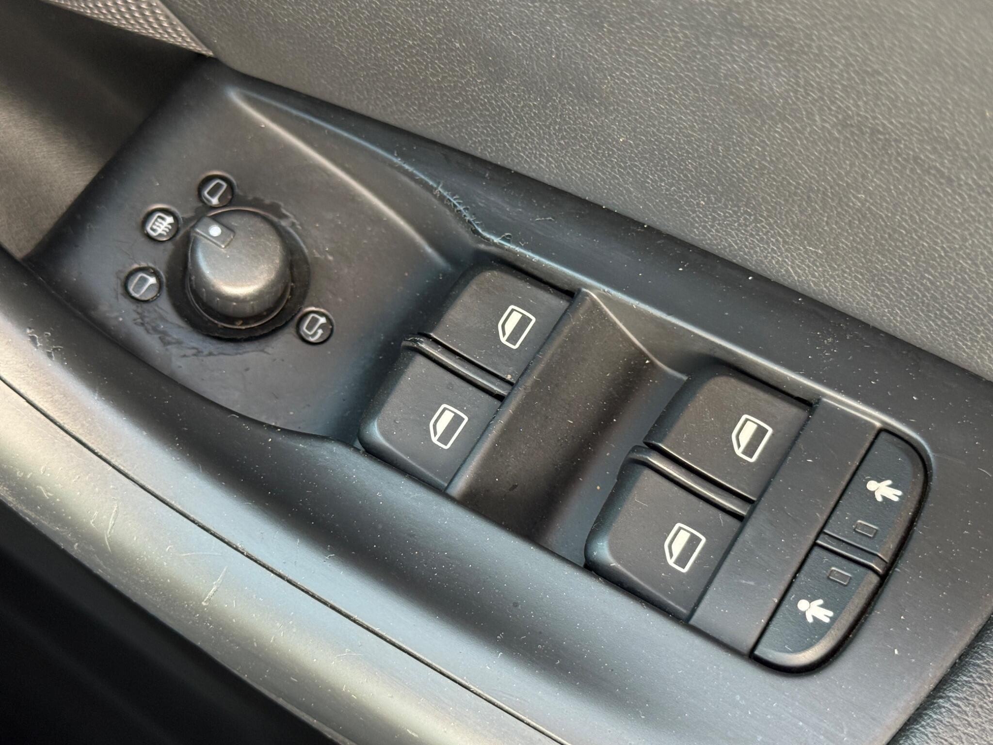 Audi Q3 - Image 74