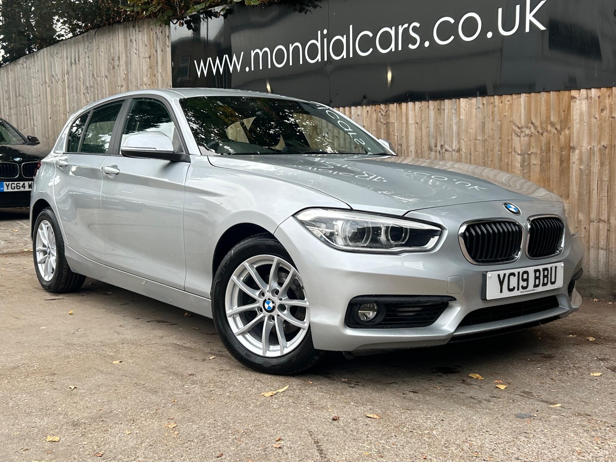 BMW 1 Series view 14
