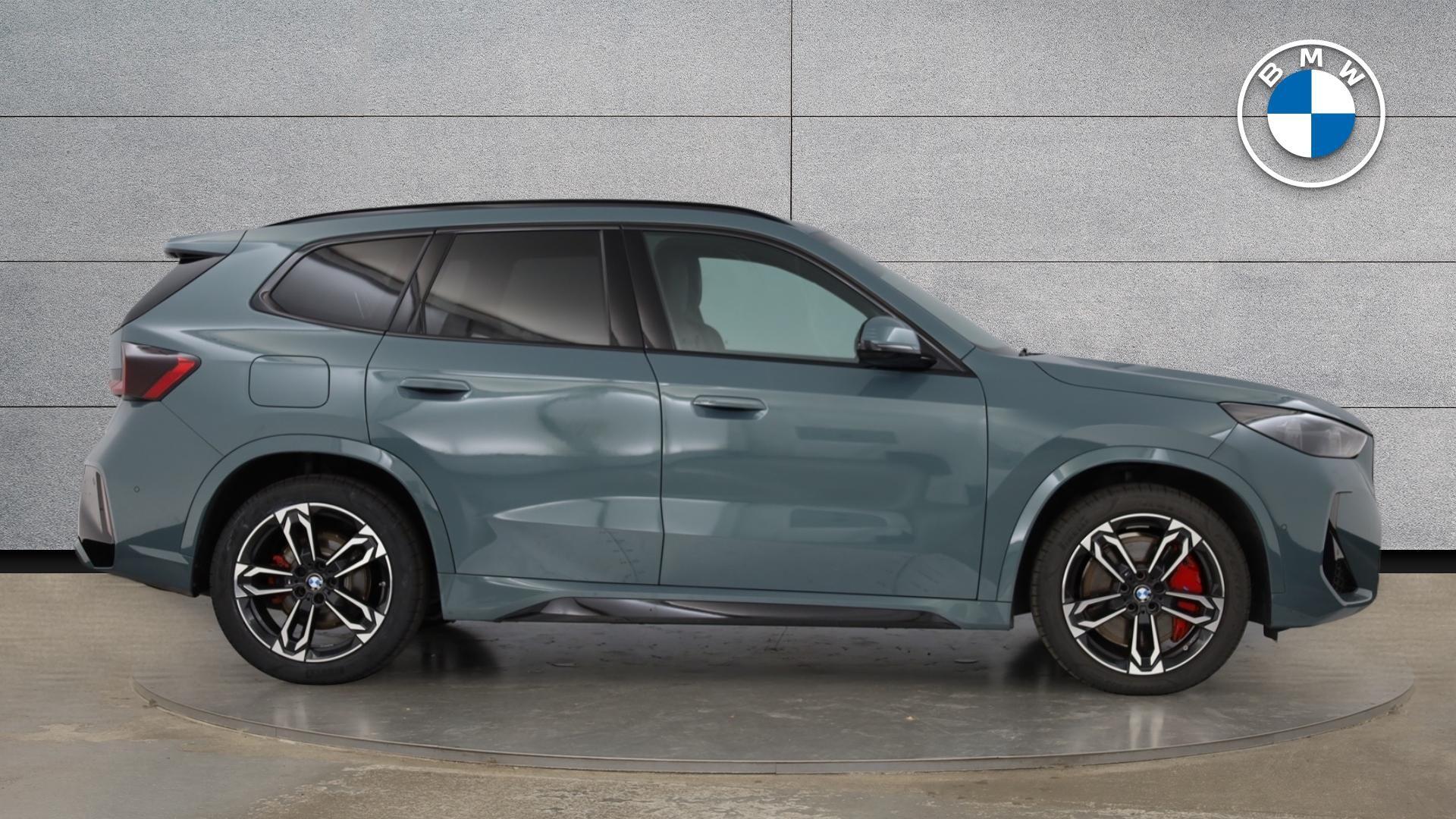 BMW iX1 view 3