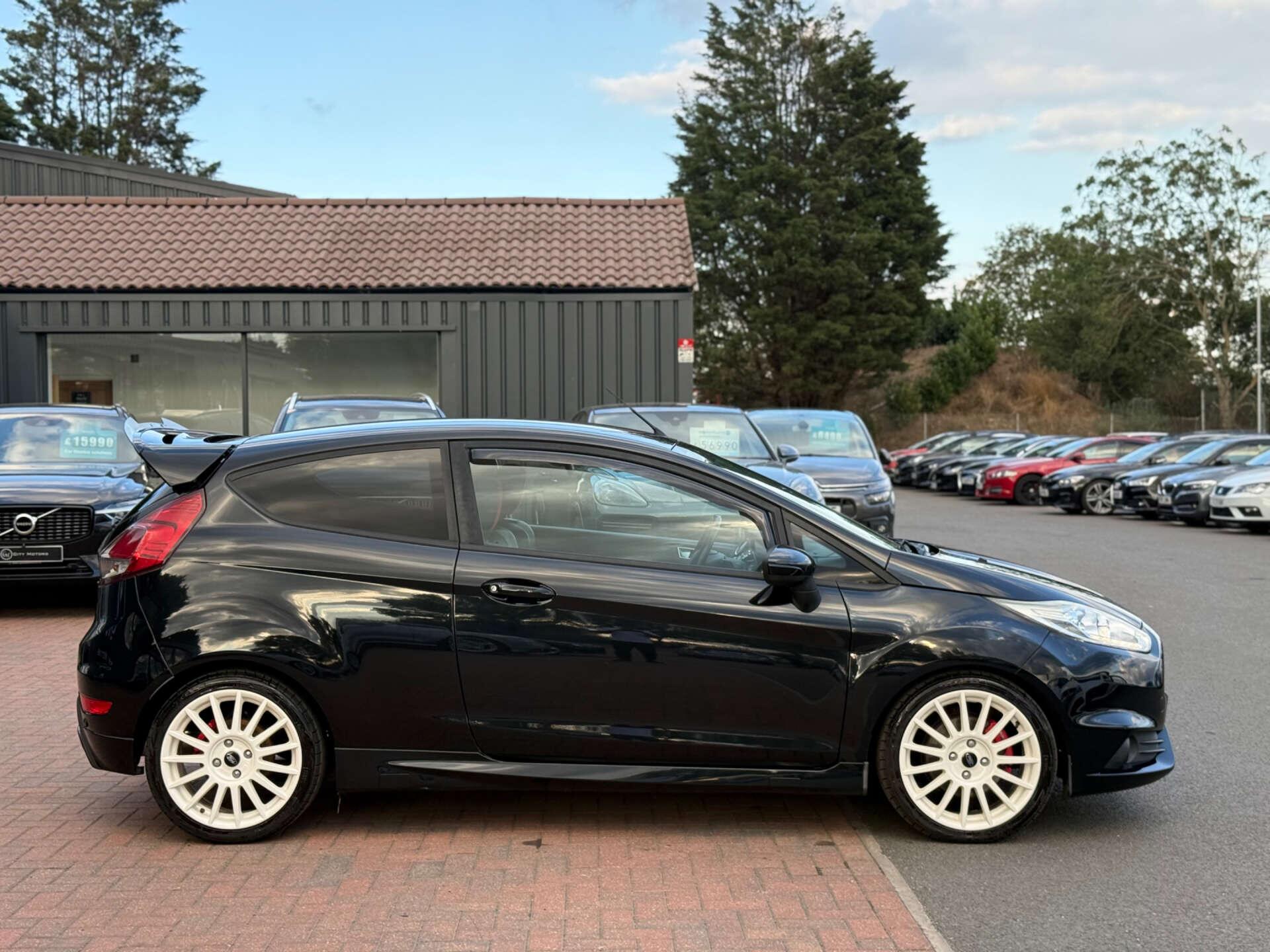 Ford Fiesta view 20
