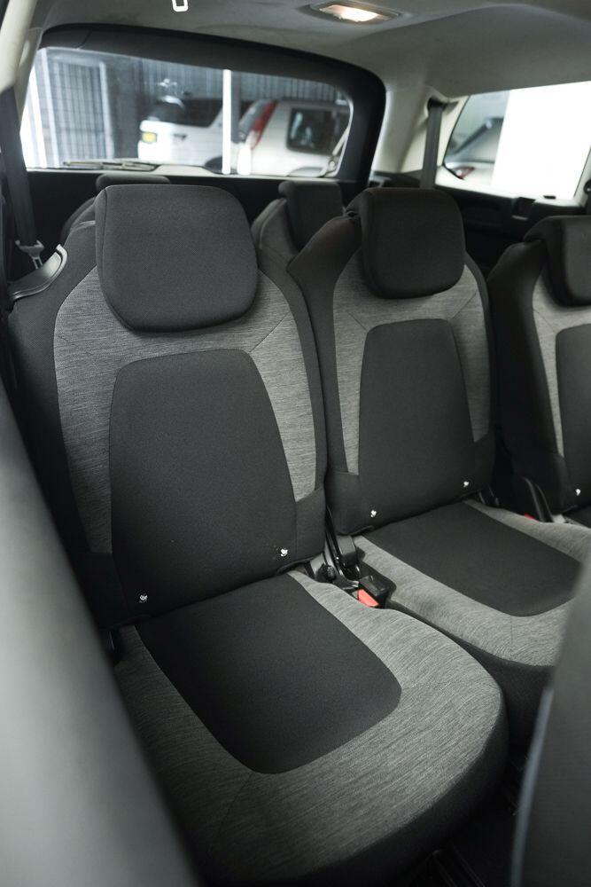 Citroen Grand C4 Spacetourer view 9