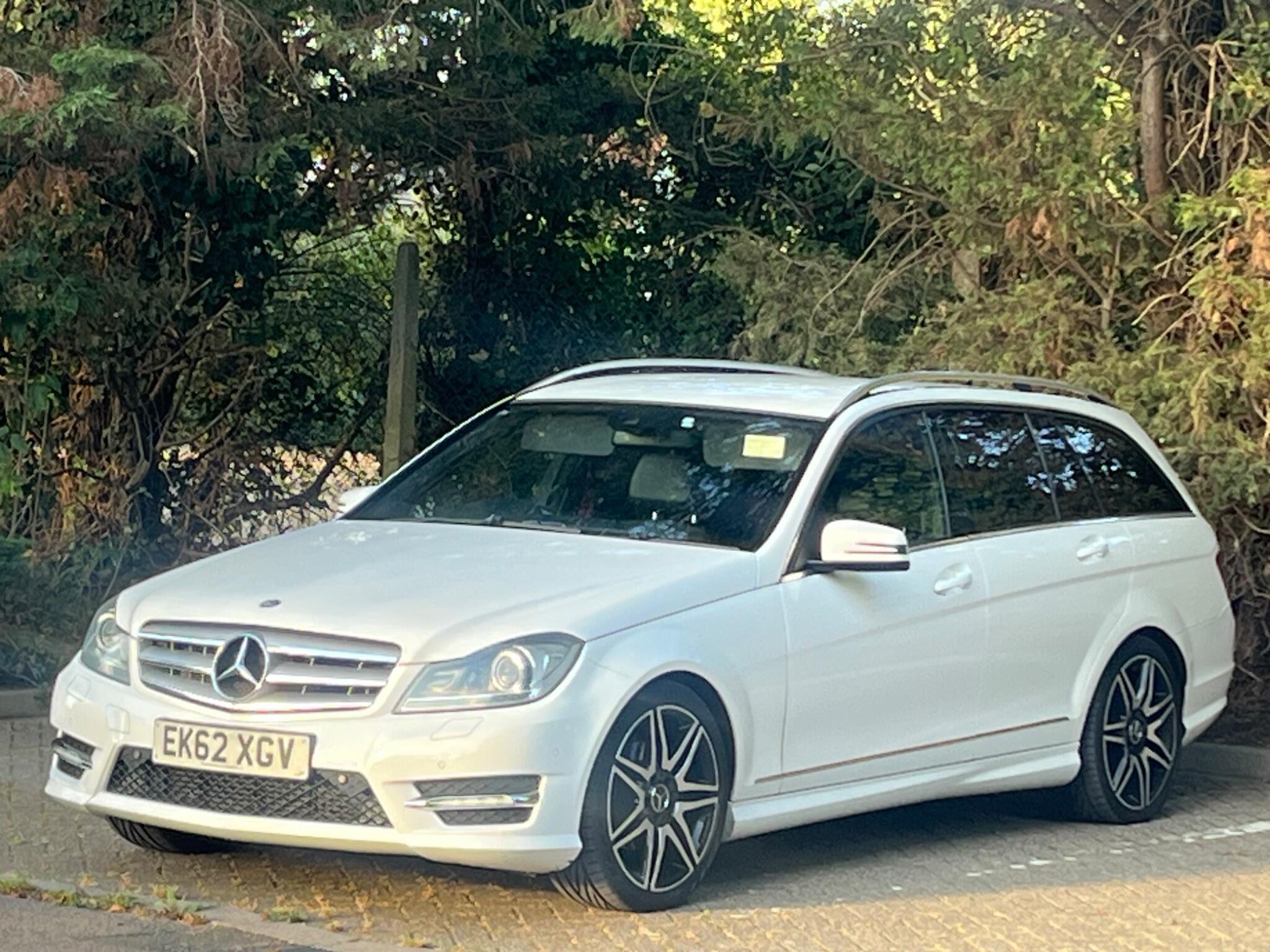 Mercedes-Benz C-Class view 4
