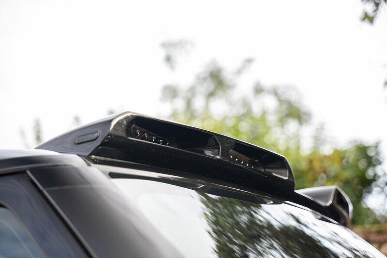 Land Rover Defender view 20