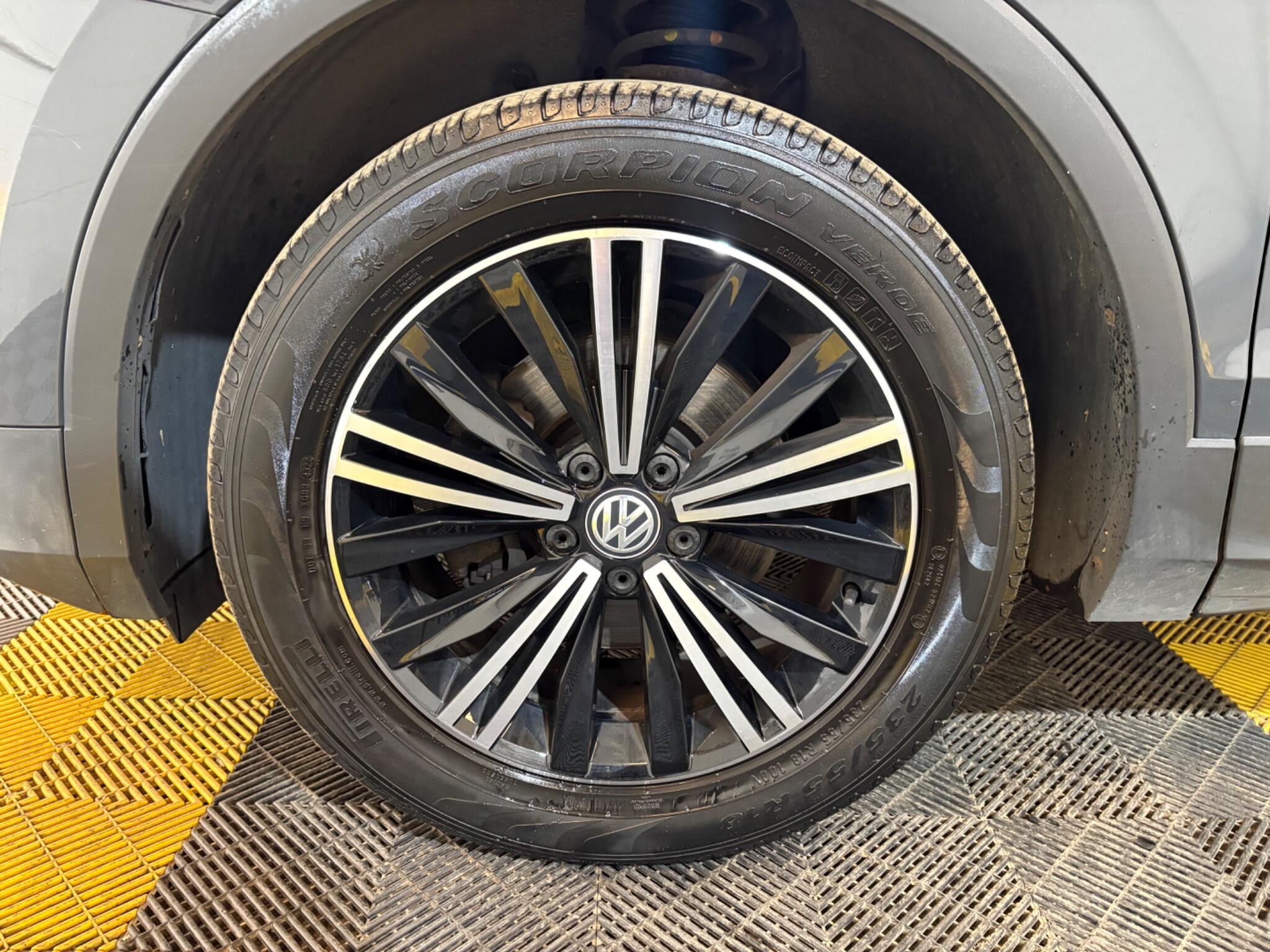 Volkswagen Tiguan view 37