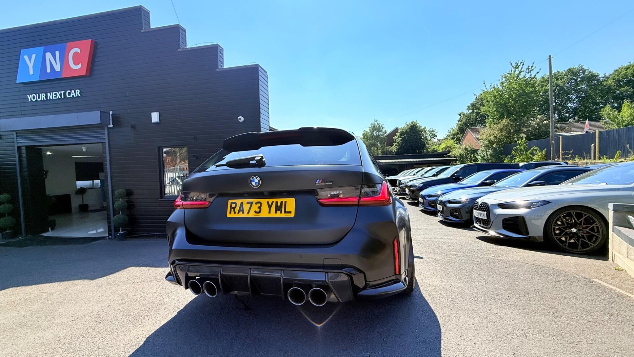 BMW M3 view 4