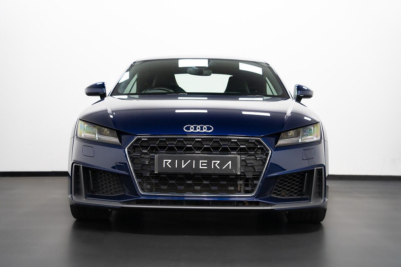Audi TT view 22