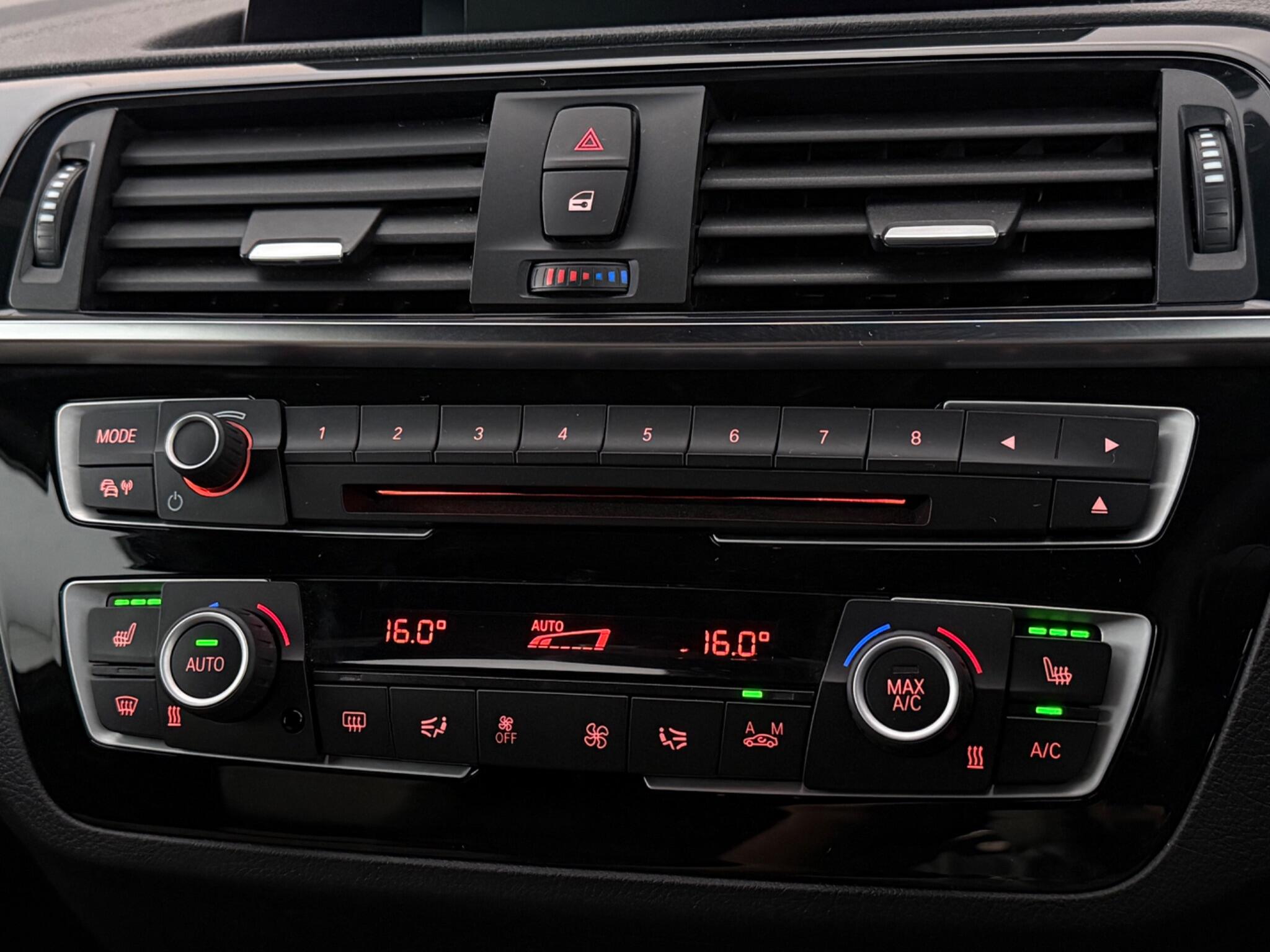 BMW 2 Series view 21