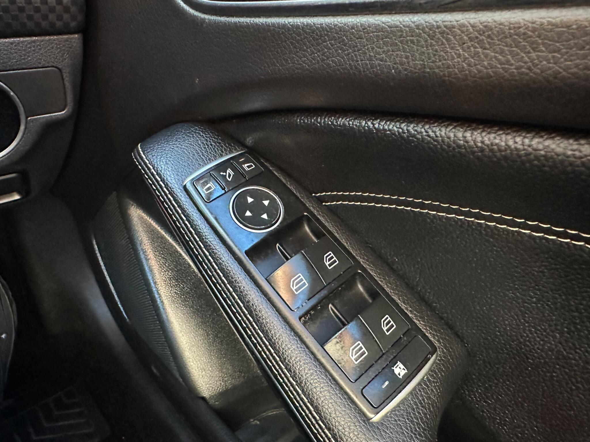 Mercedes-Benz A-Class view 23