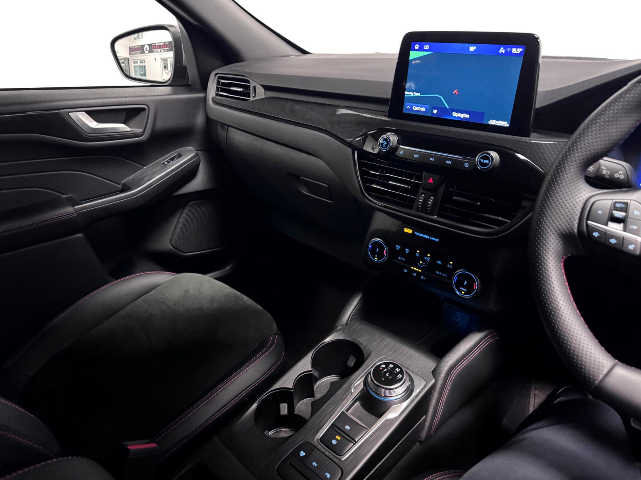 Ford Kuga view 35