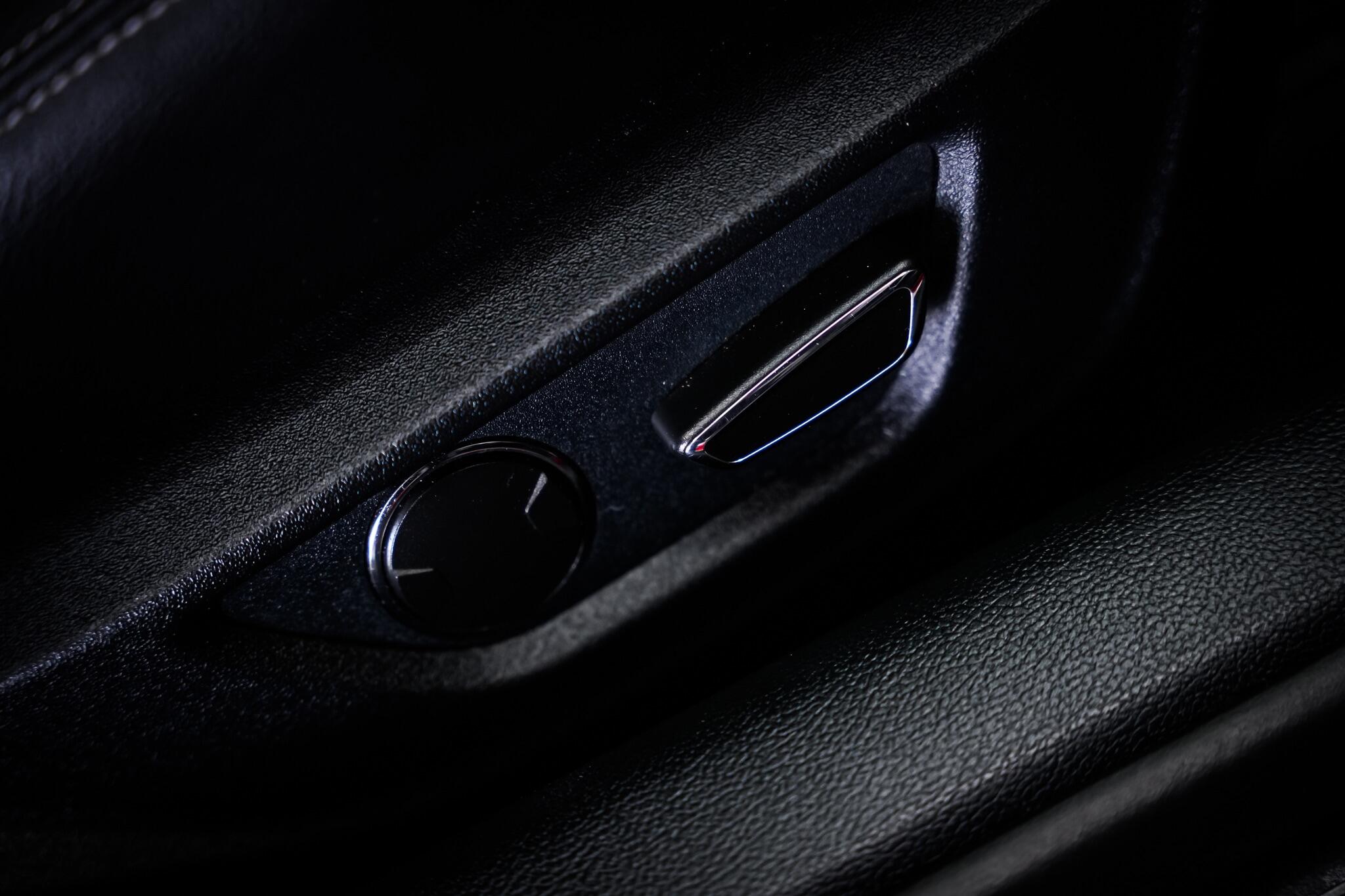 Ford Mustang view 53