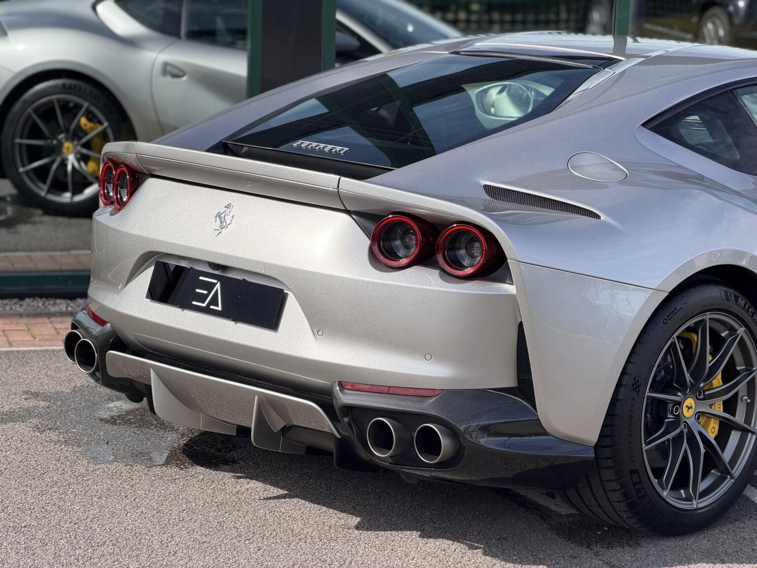 Ferrari 812 view 38