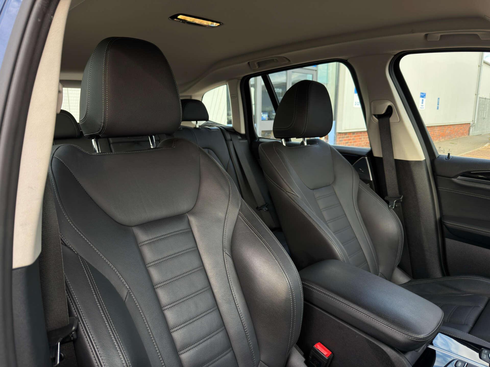 BMW X3 view 13