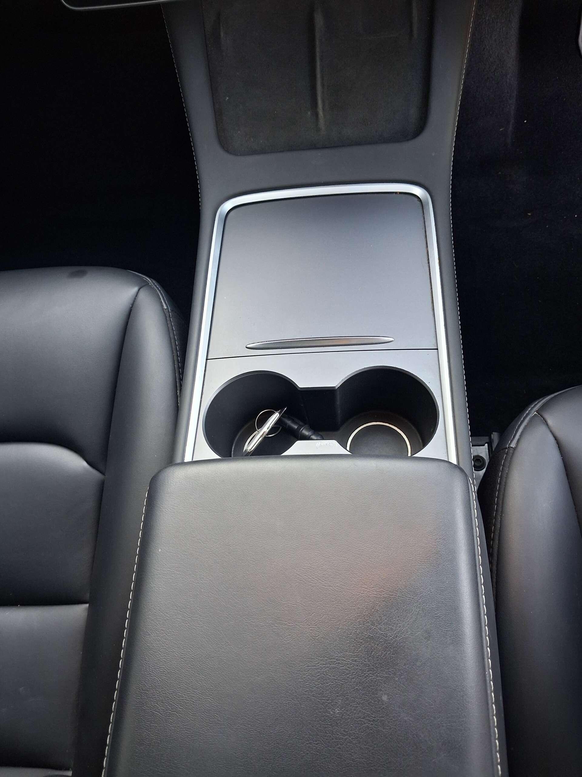 Tesla Model 3 view 29