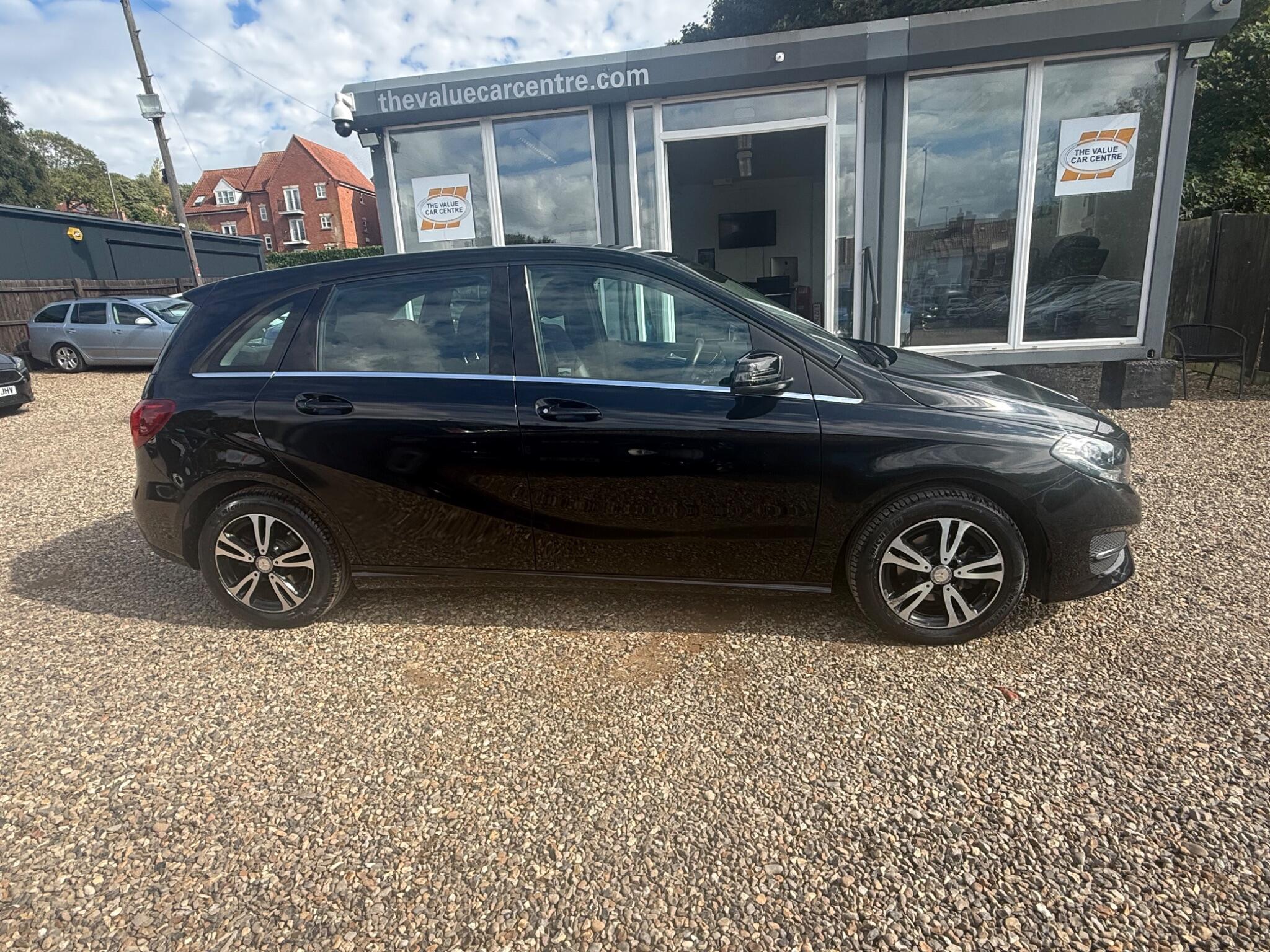Mercedes-Benz B-Class view 2