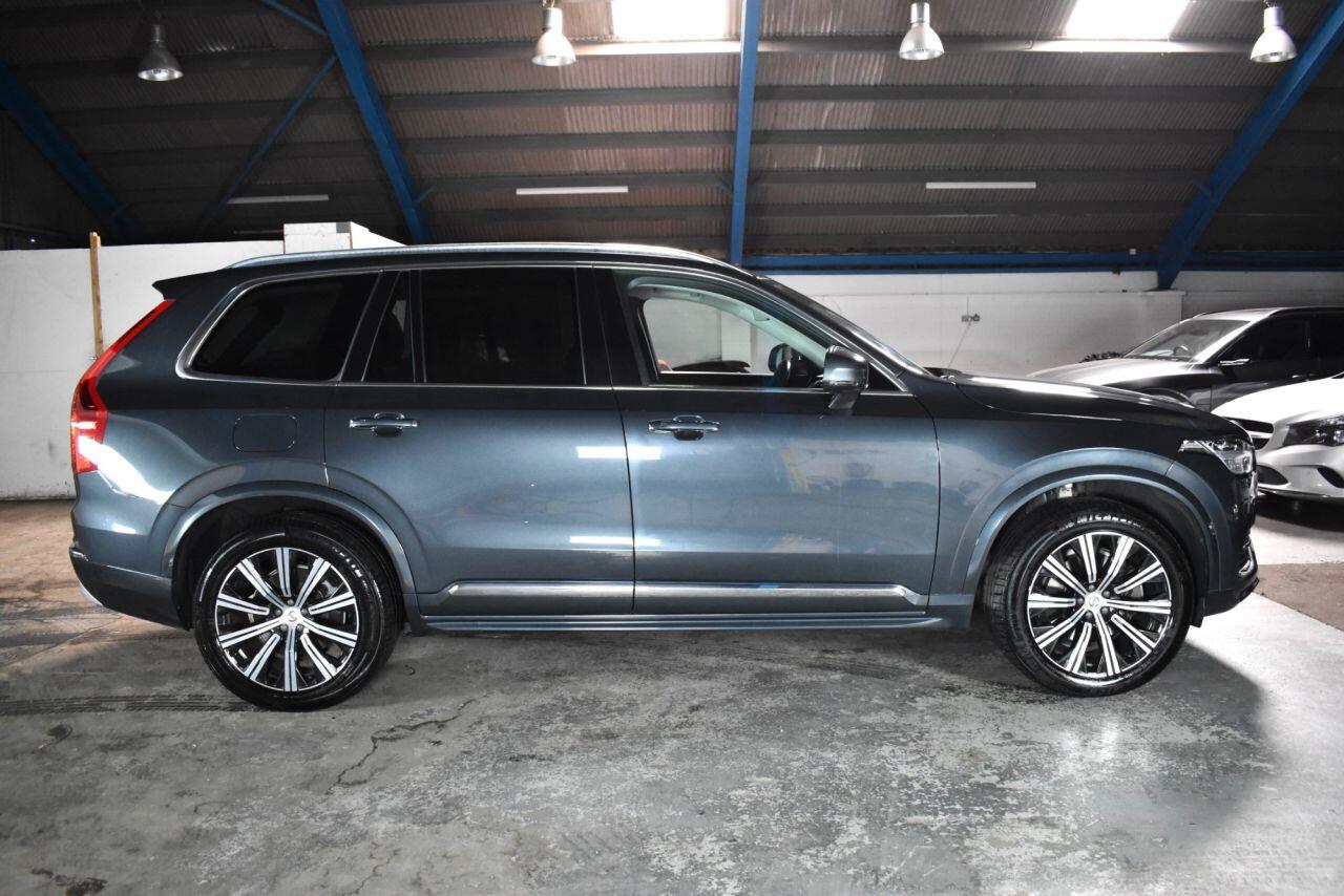 Volvo XC90 view 15