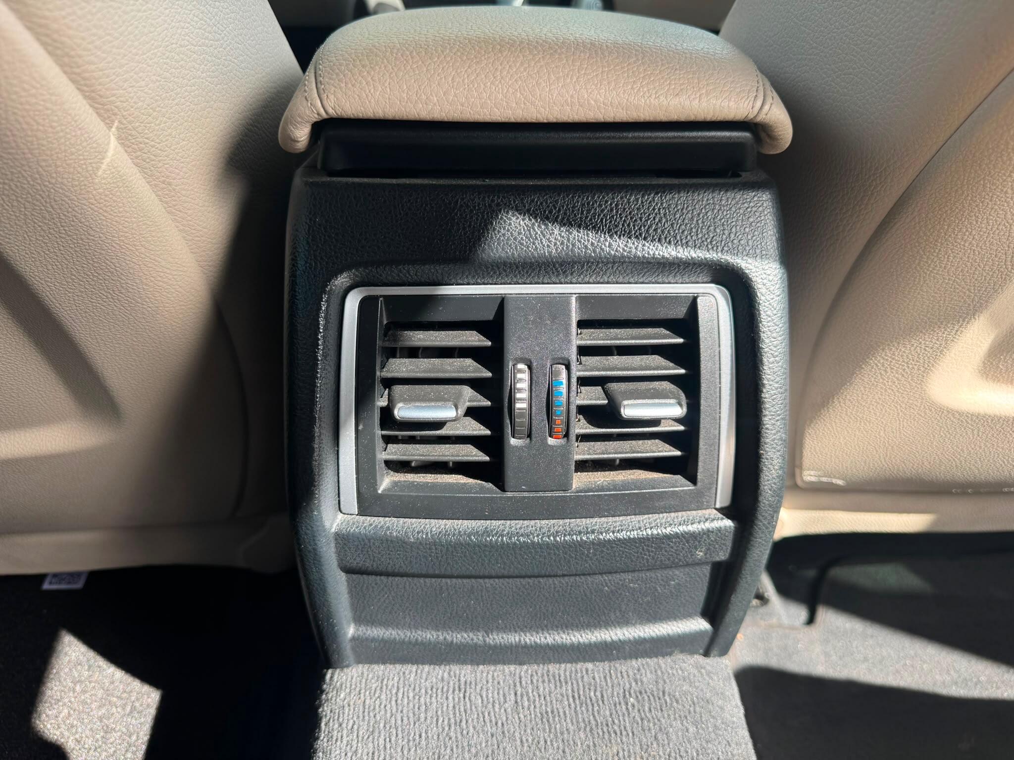 BMW 3 Series view 34