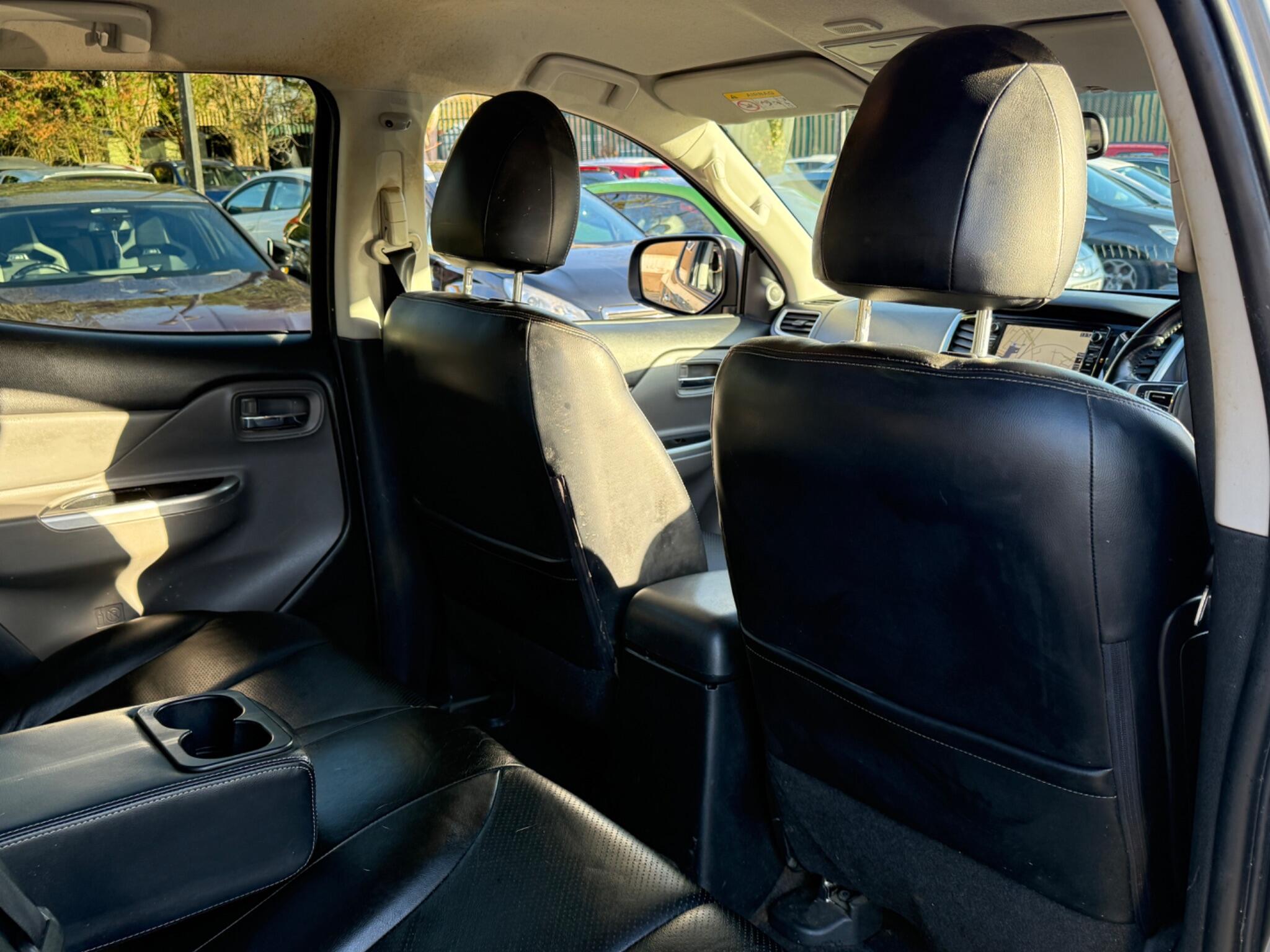 Mitsubishi L200 - Image 44