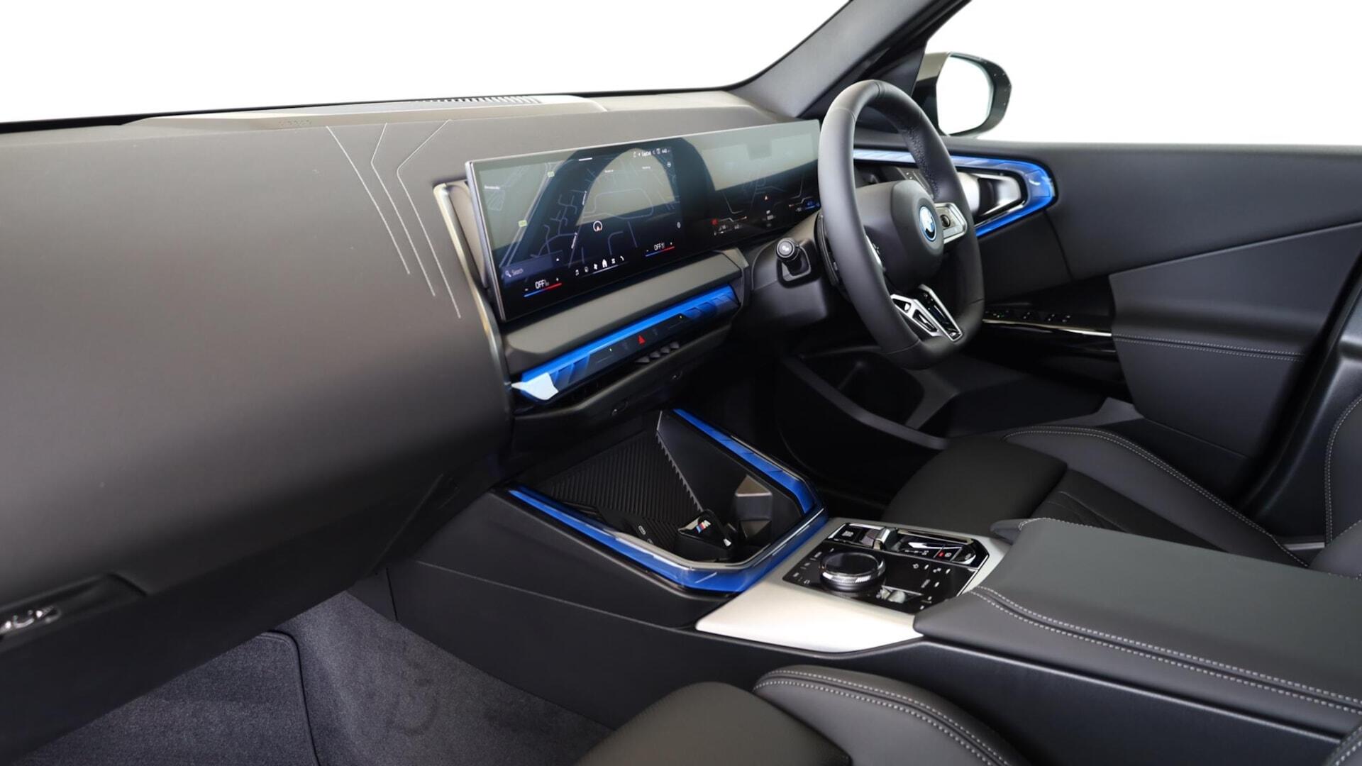 BMW X3 view 7