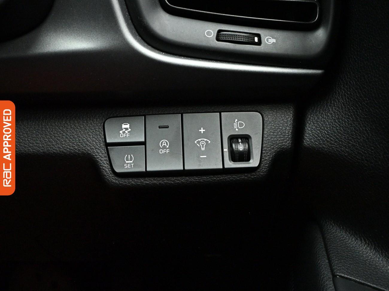 Kia Rio view 23