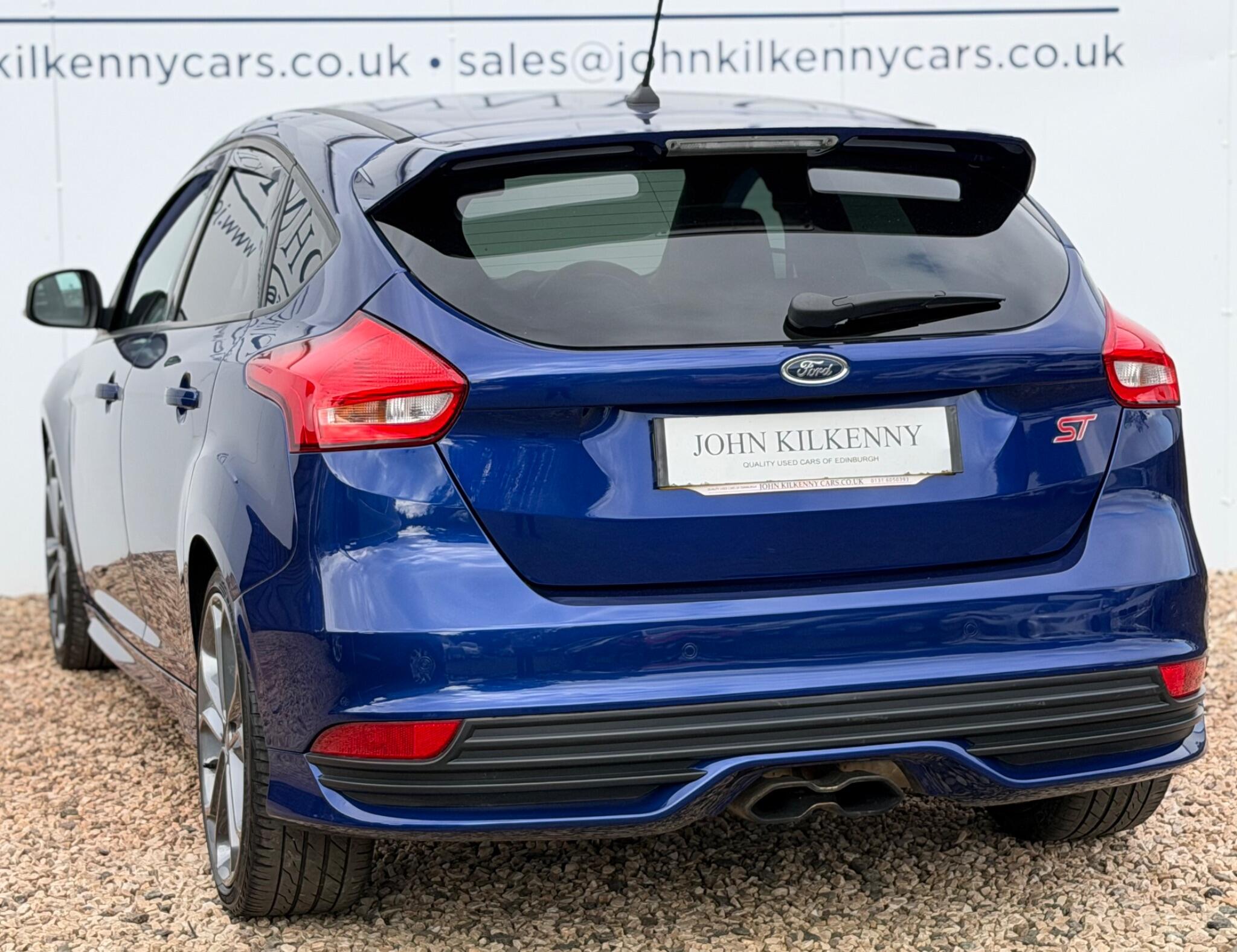 Ford Focus view 4