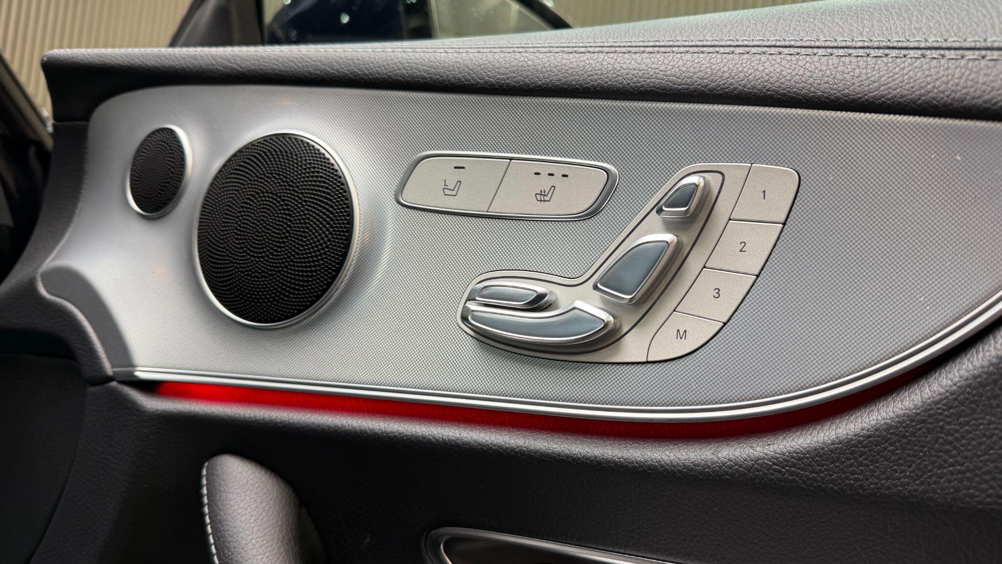 Mercedes-Benz E-Class view 12