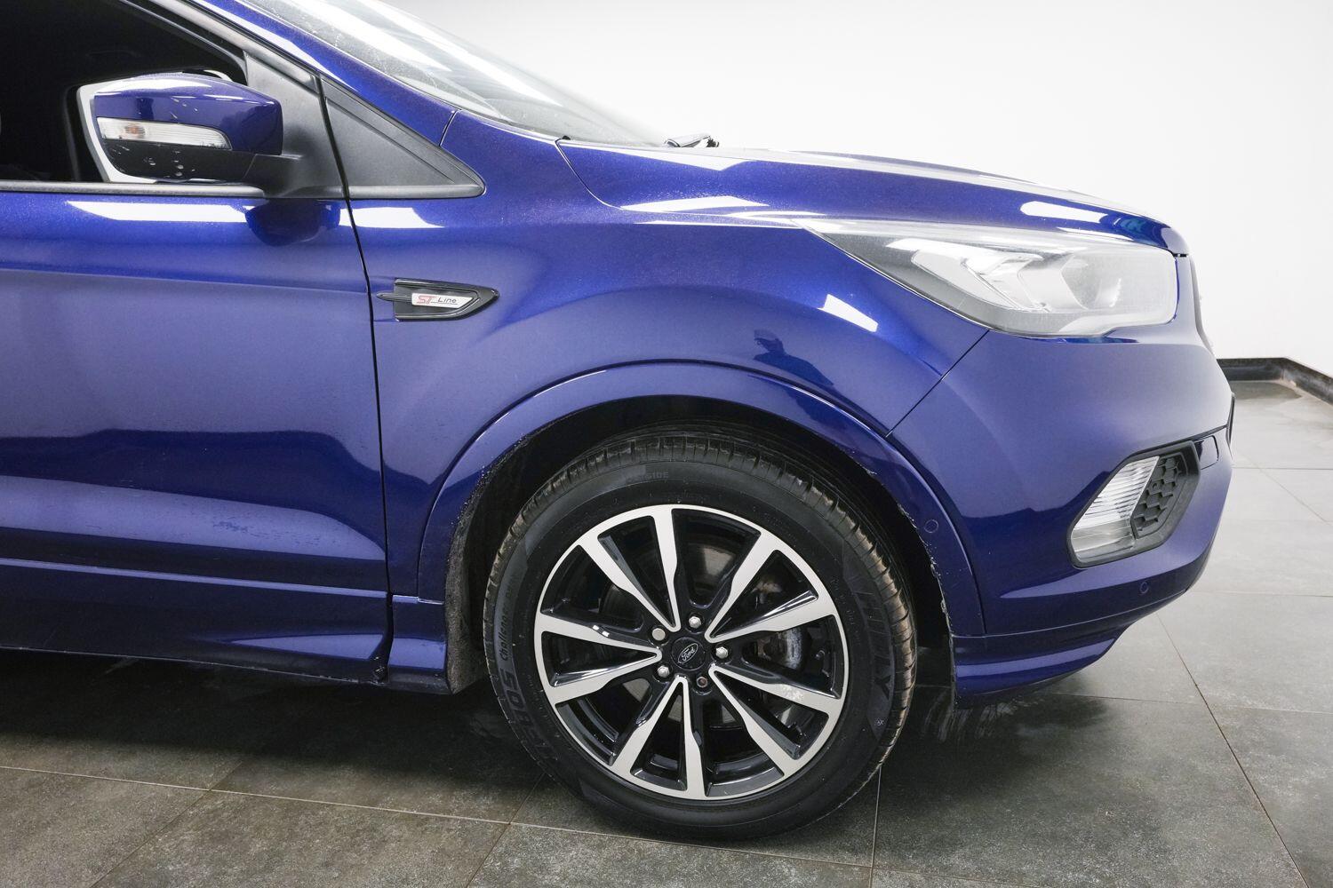 Ford Kuga view 4