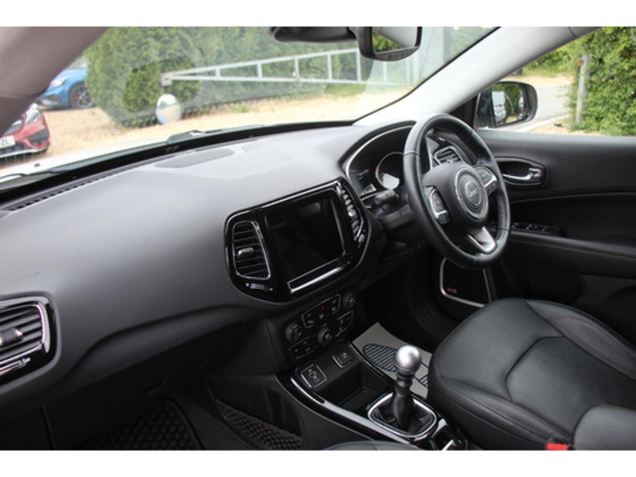 Jeep Compass view 14