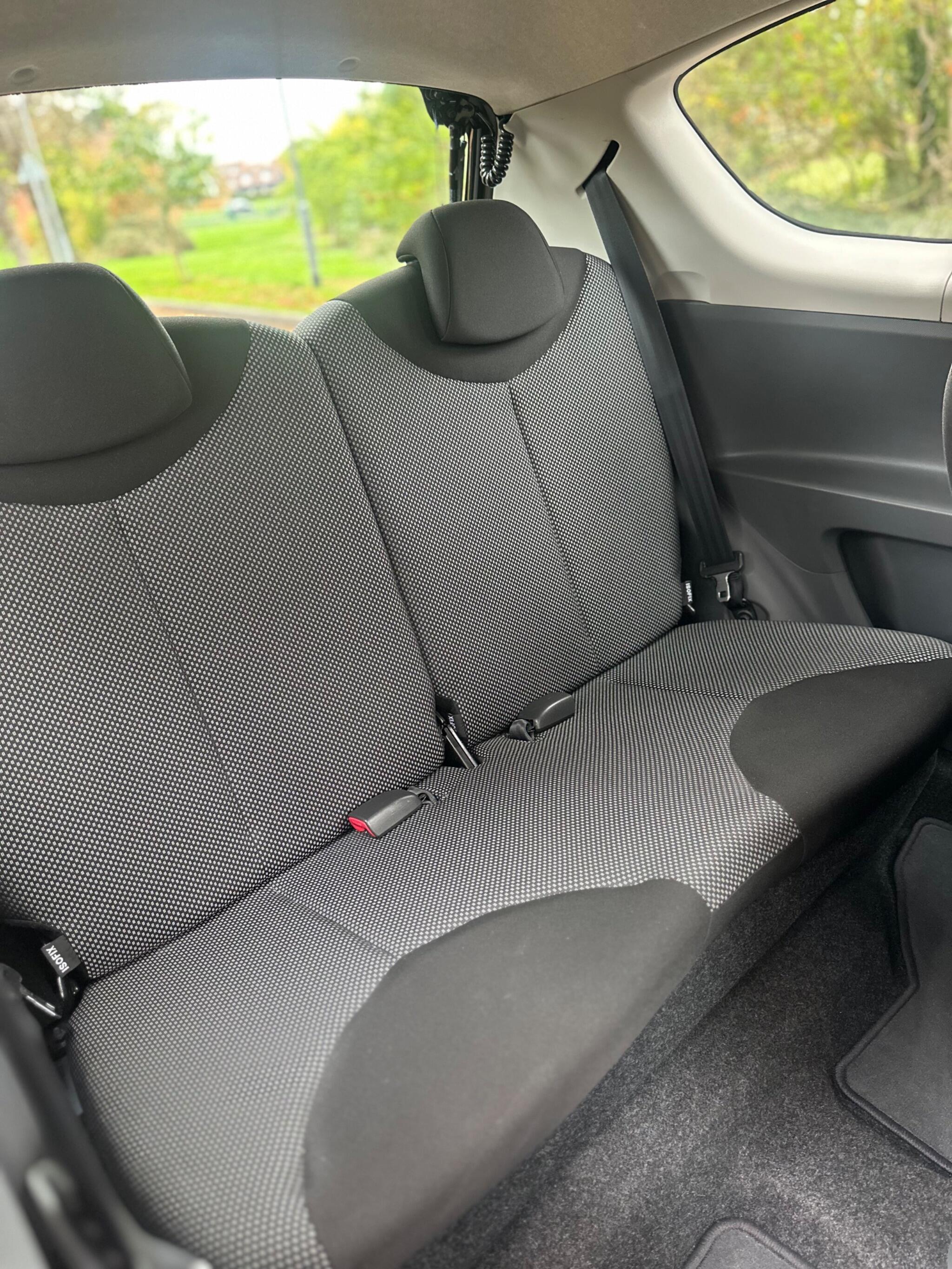 2010 Toyota AYGO image 17