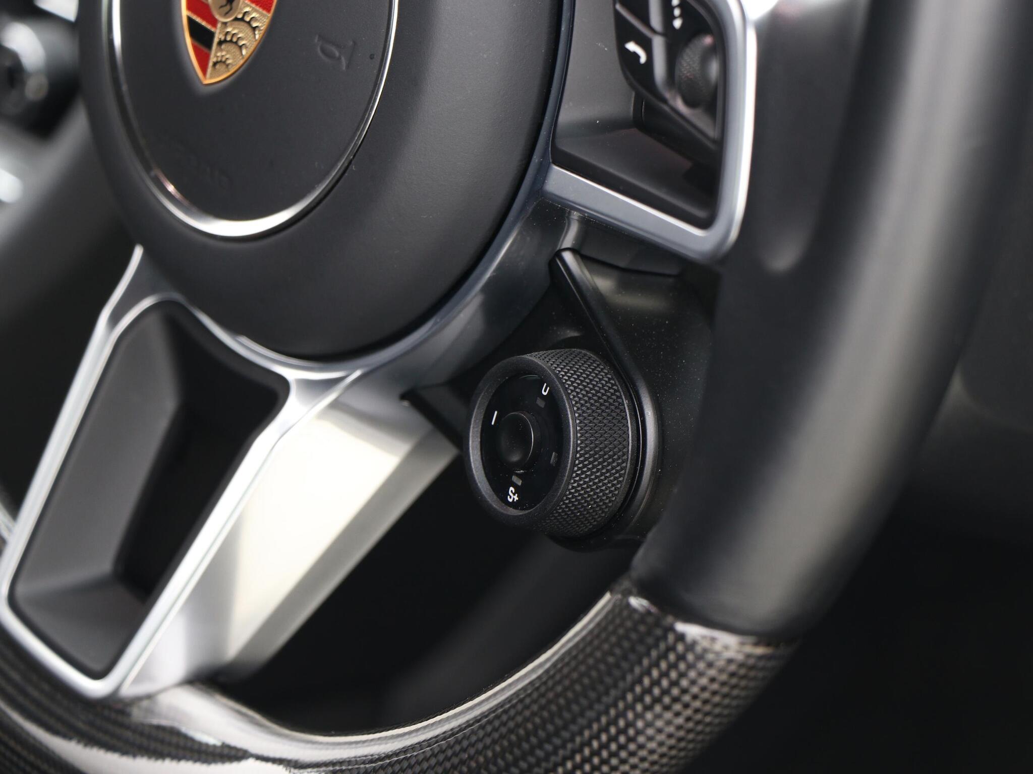 Porsche Cayman view 32