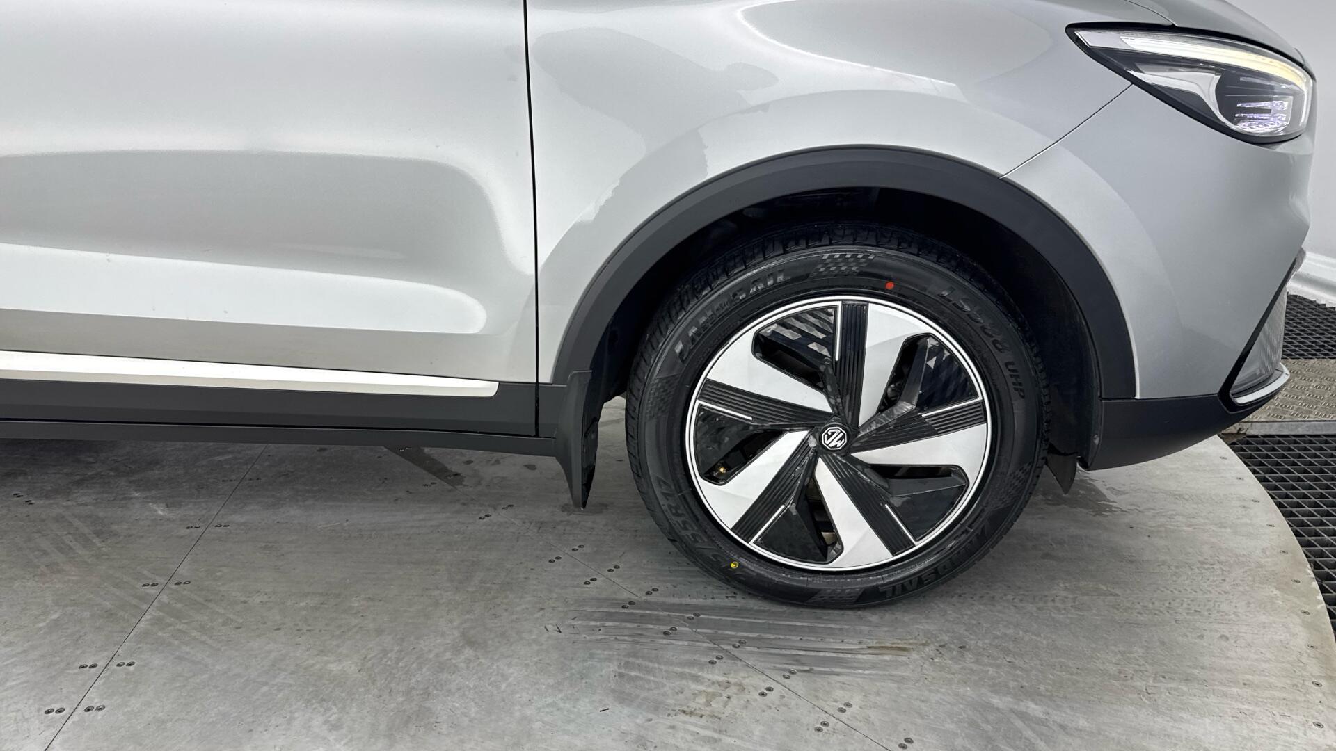 MG ZS view 21