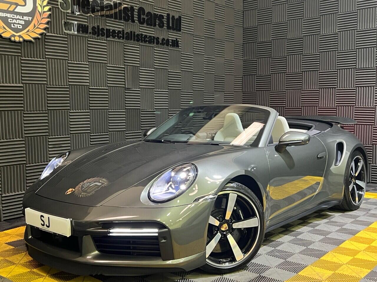 Porsche 911 view 27