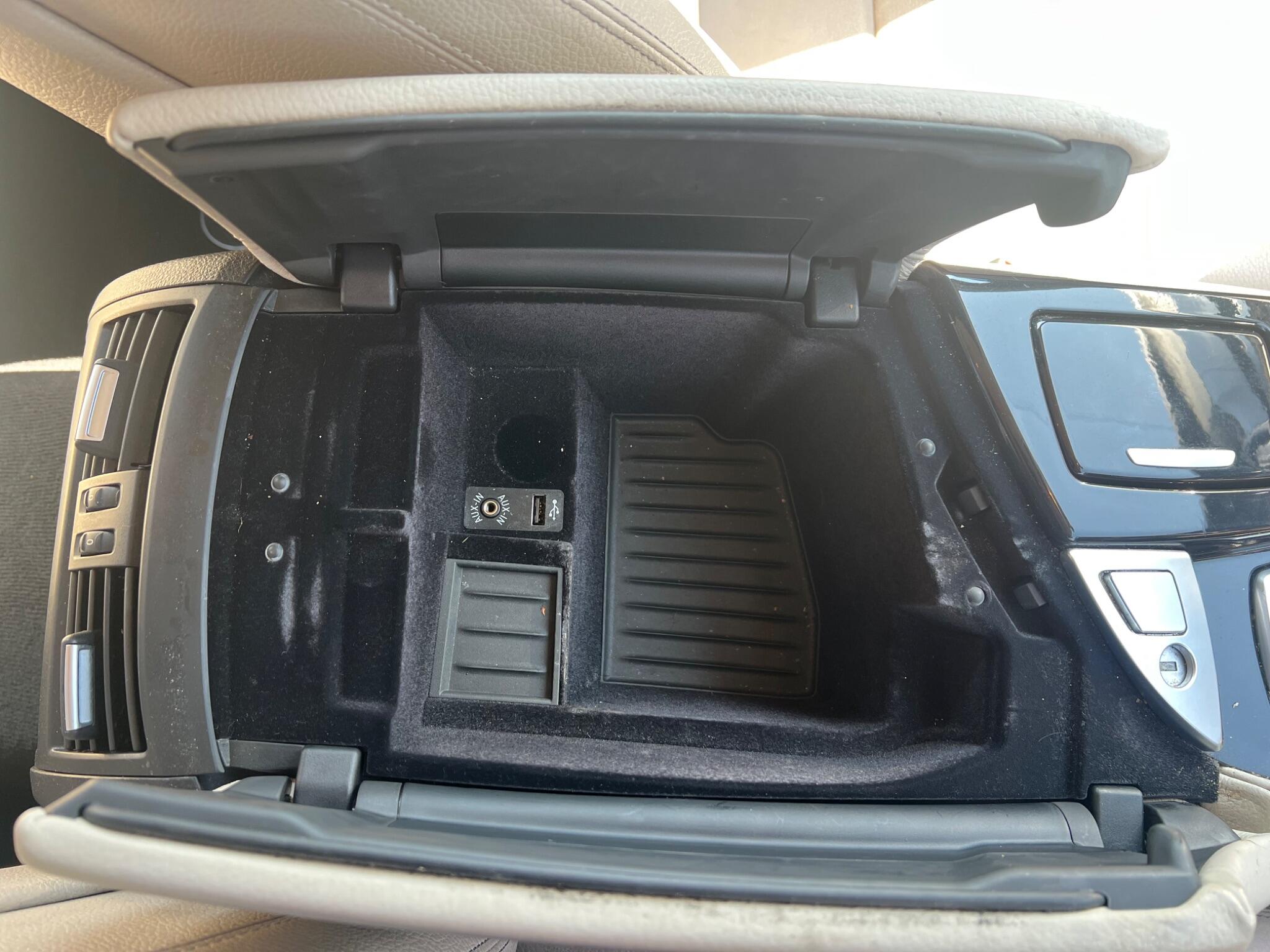 BMW 5 Series view 46
