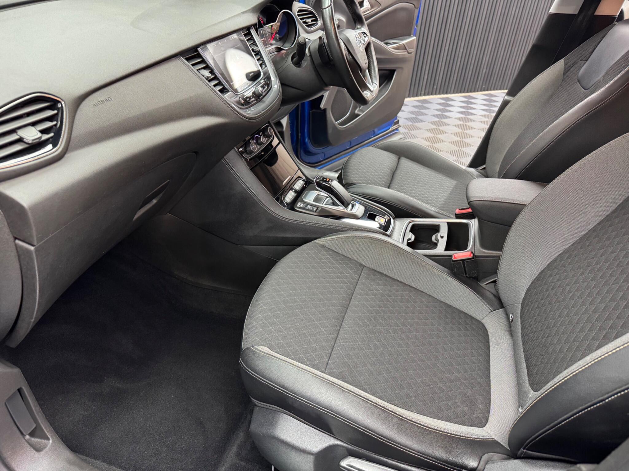 Vauxhall Grandland X view 44