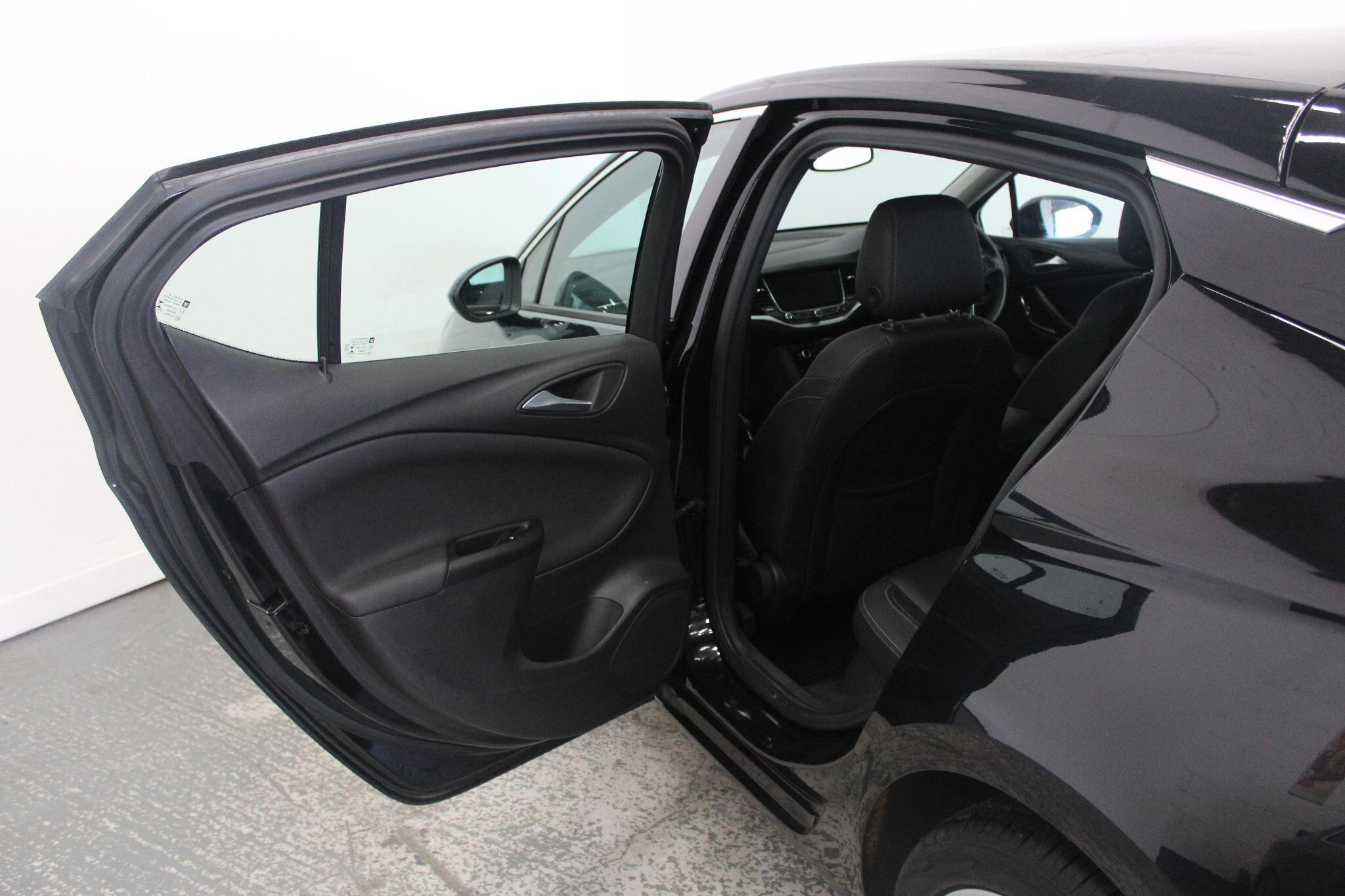Vauxhall Astra view 27