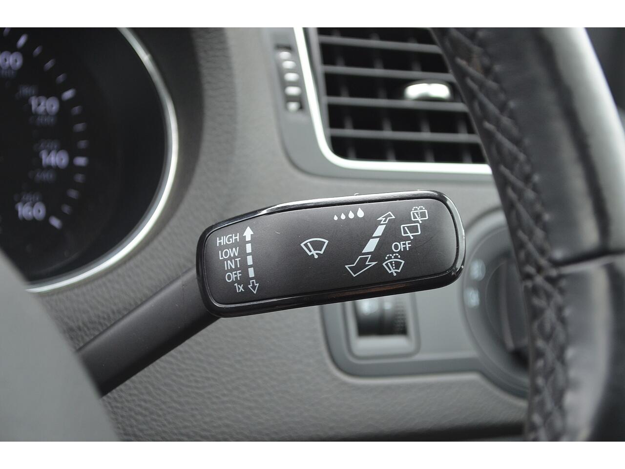 Volkswagen Polo view 48