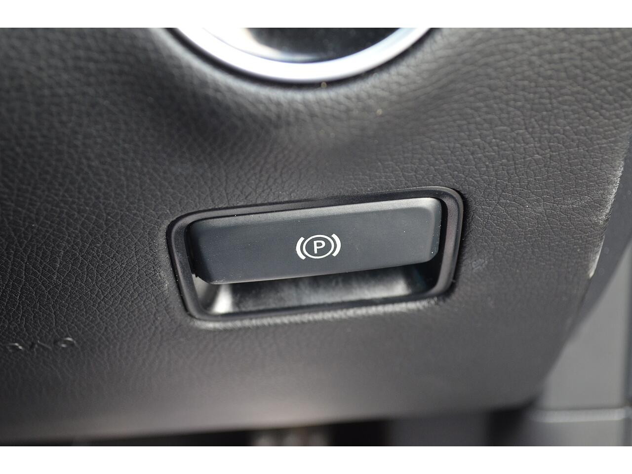 Mercedes-Benz Gle view 38