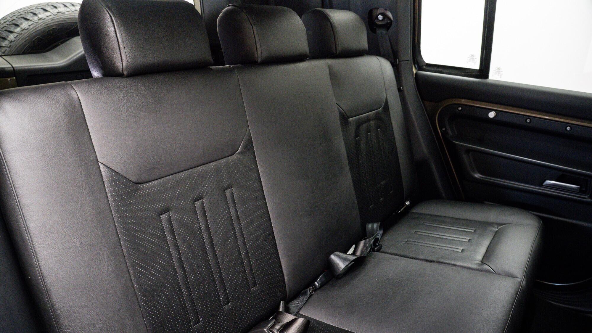 Land Rover Defender view 7