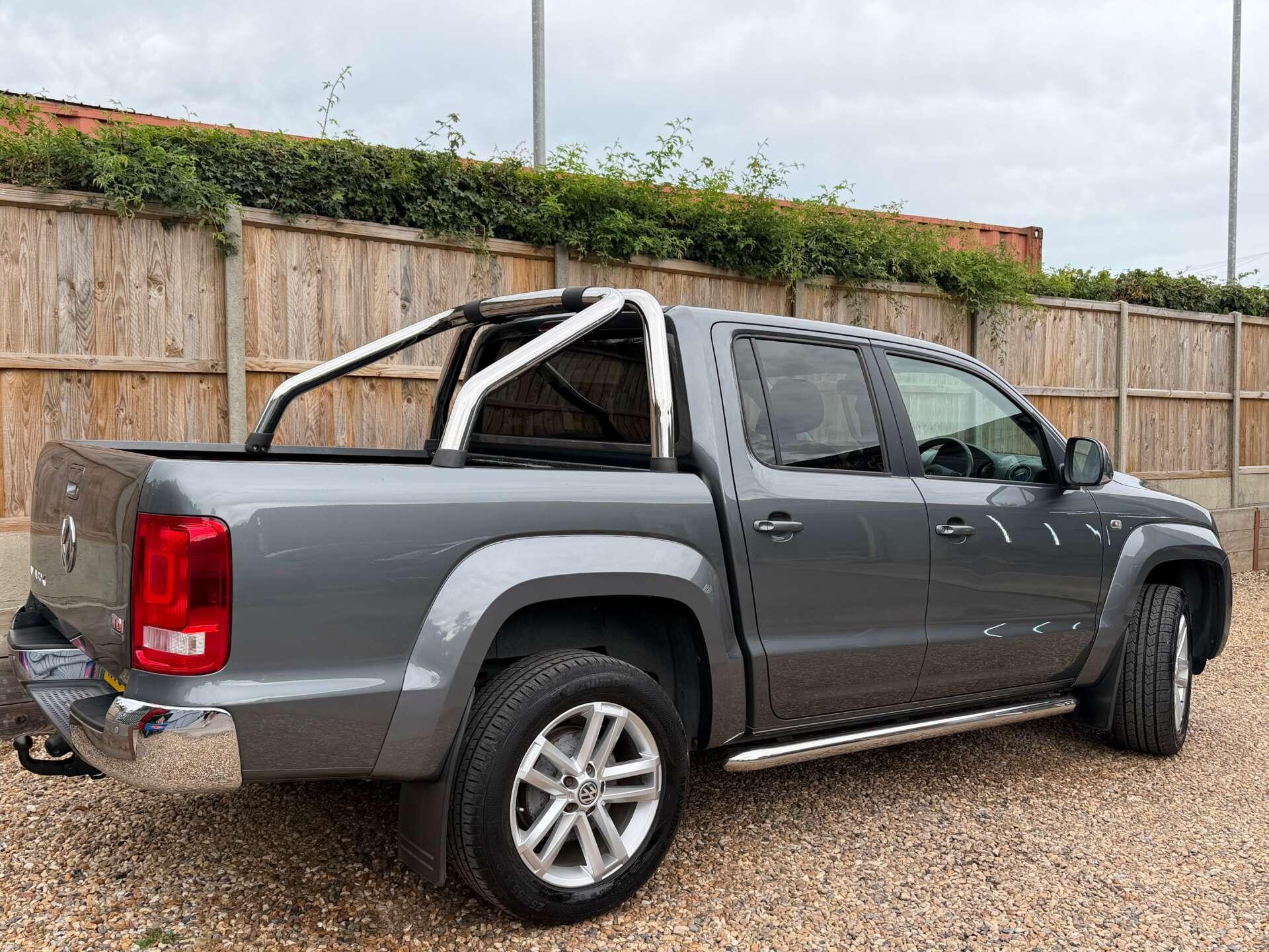 Volkswagen Amarok view 13