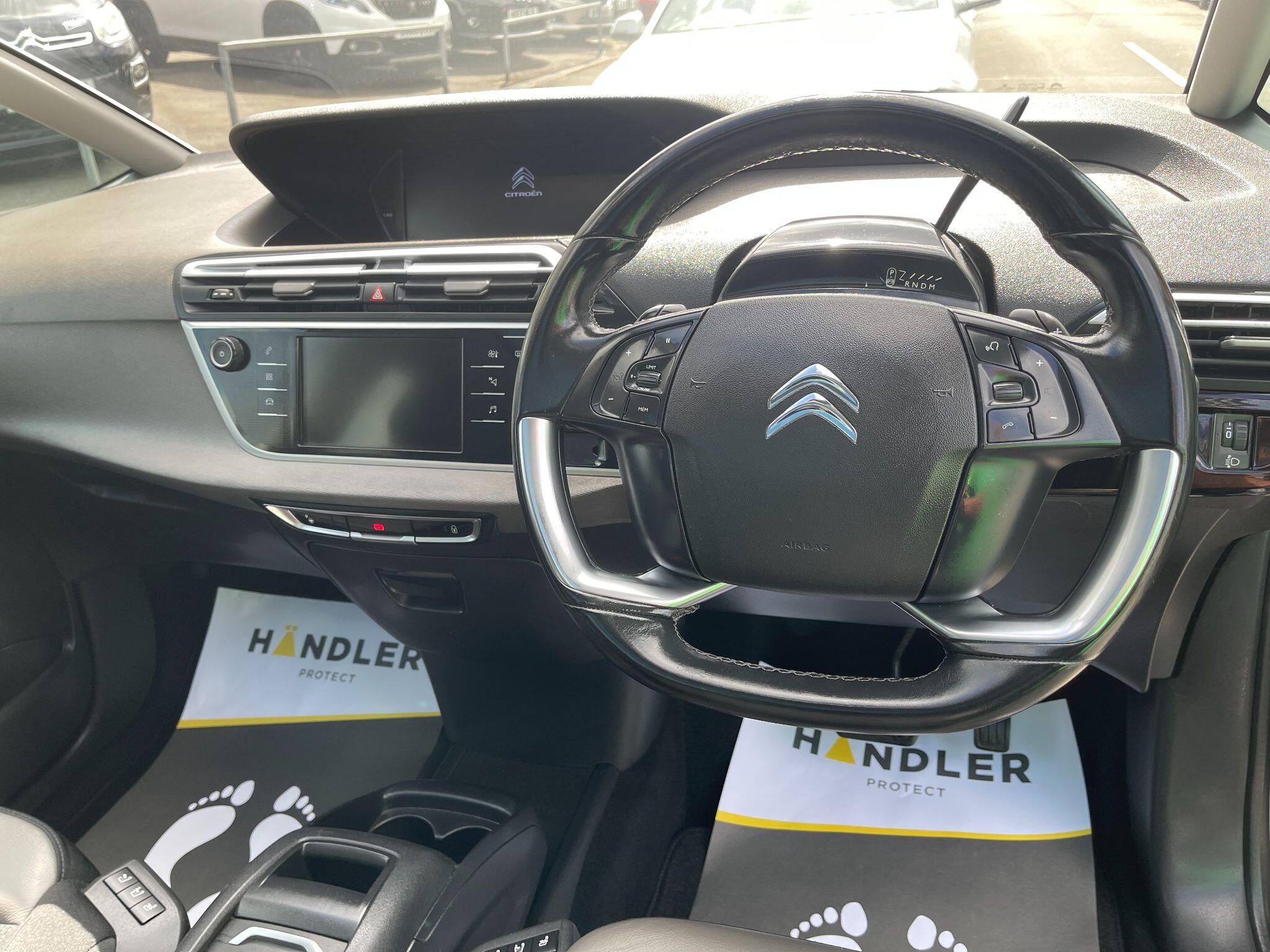 Citroen Grand C4 Spacetourer view 35