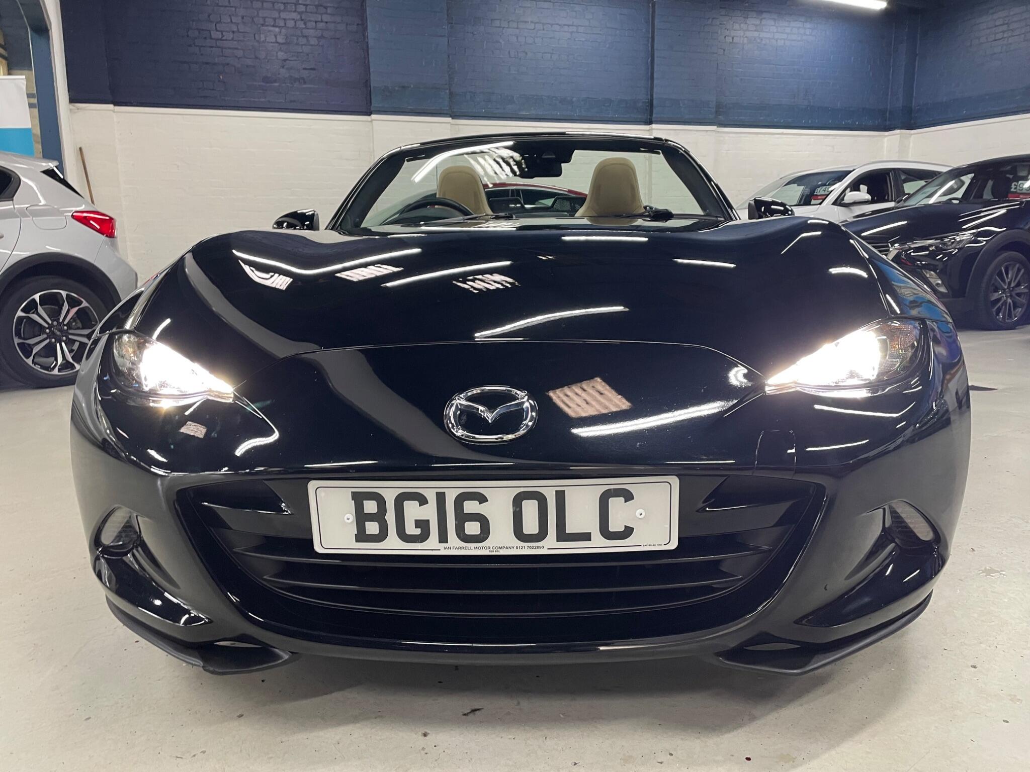 Mazda MX-5 view 8