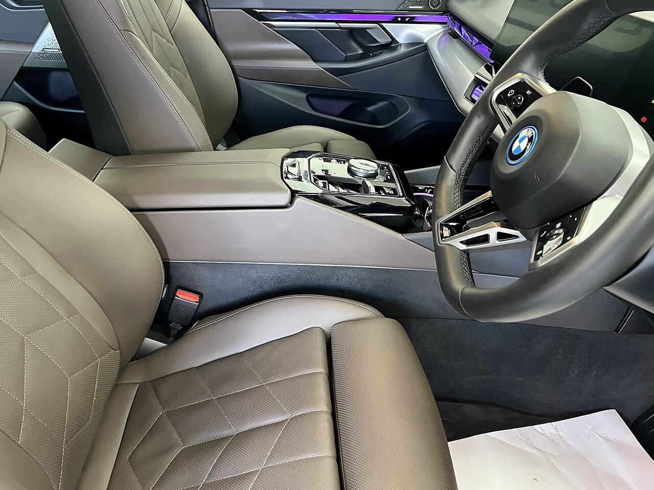 BMW I5 view 8
