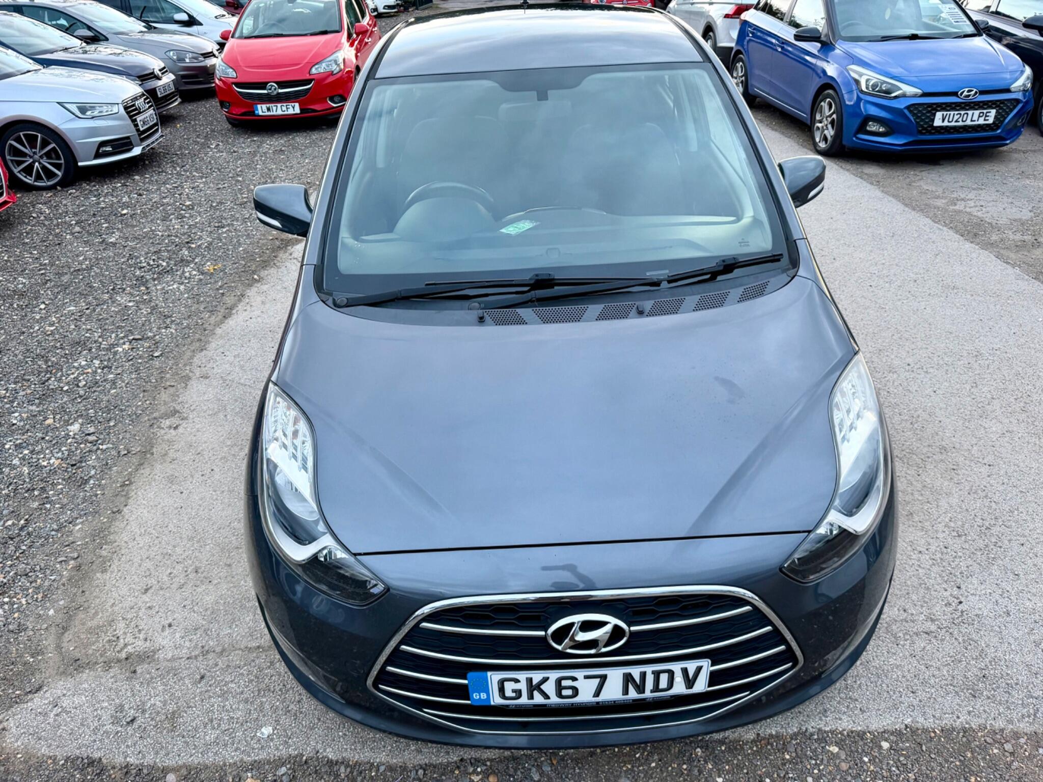 Hyundai Ix20 view 8
